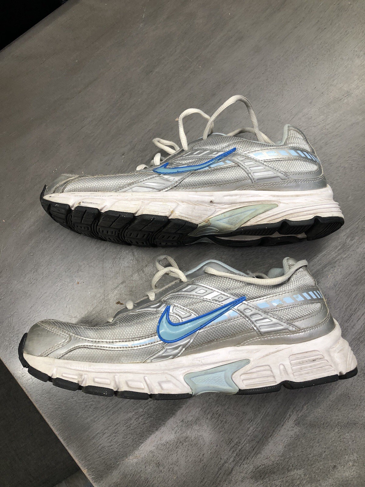 NIKE INITIATOR Women Sz 11 Metallic Silver/Ice Blue-white-cool Grey 395663-001
