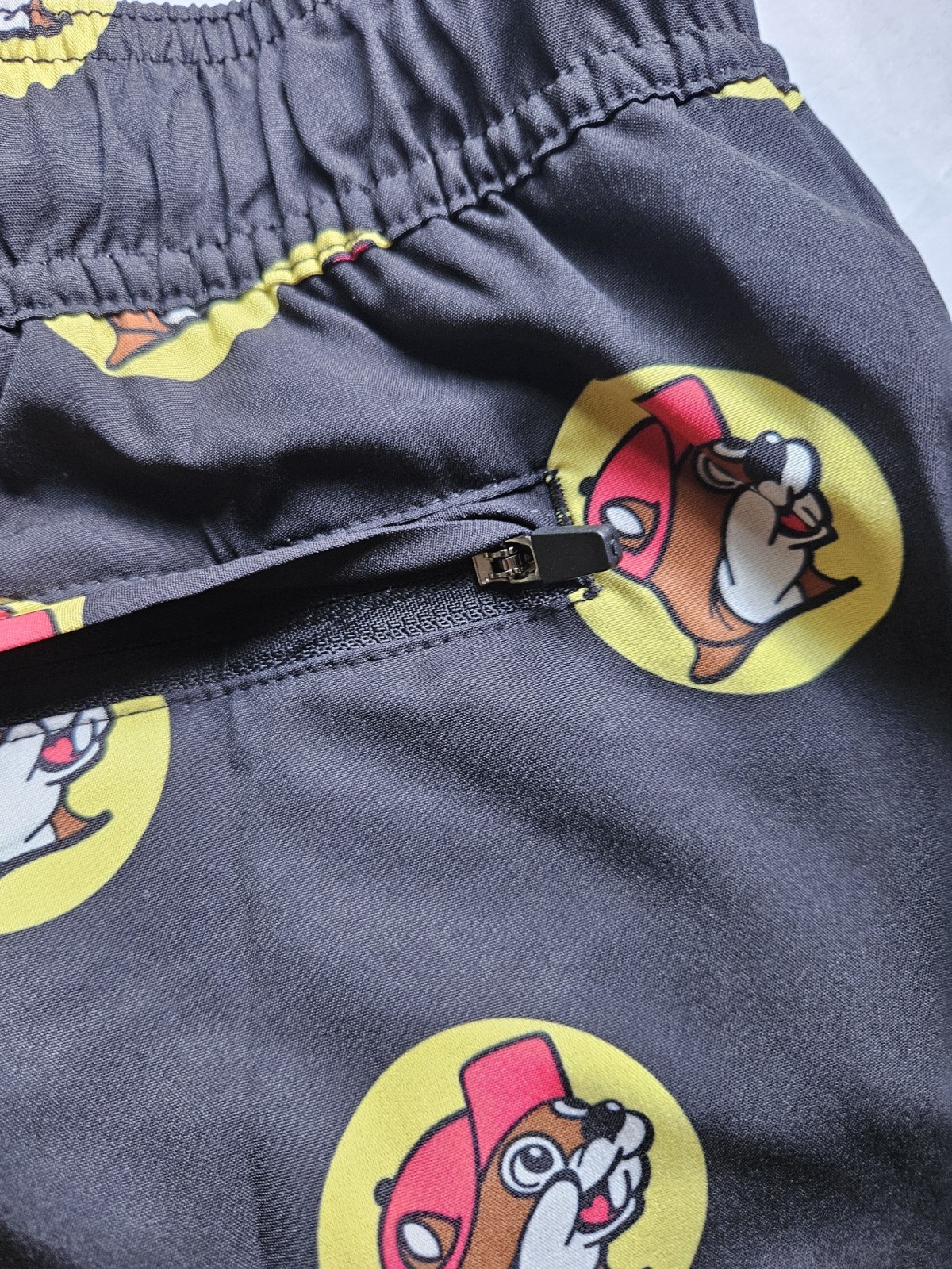 SIZE XL-XTRA LARGE Buc-ees Swim Black Trunks Shorts Mens Beaver Print Drawstring