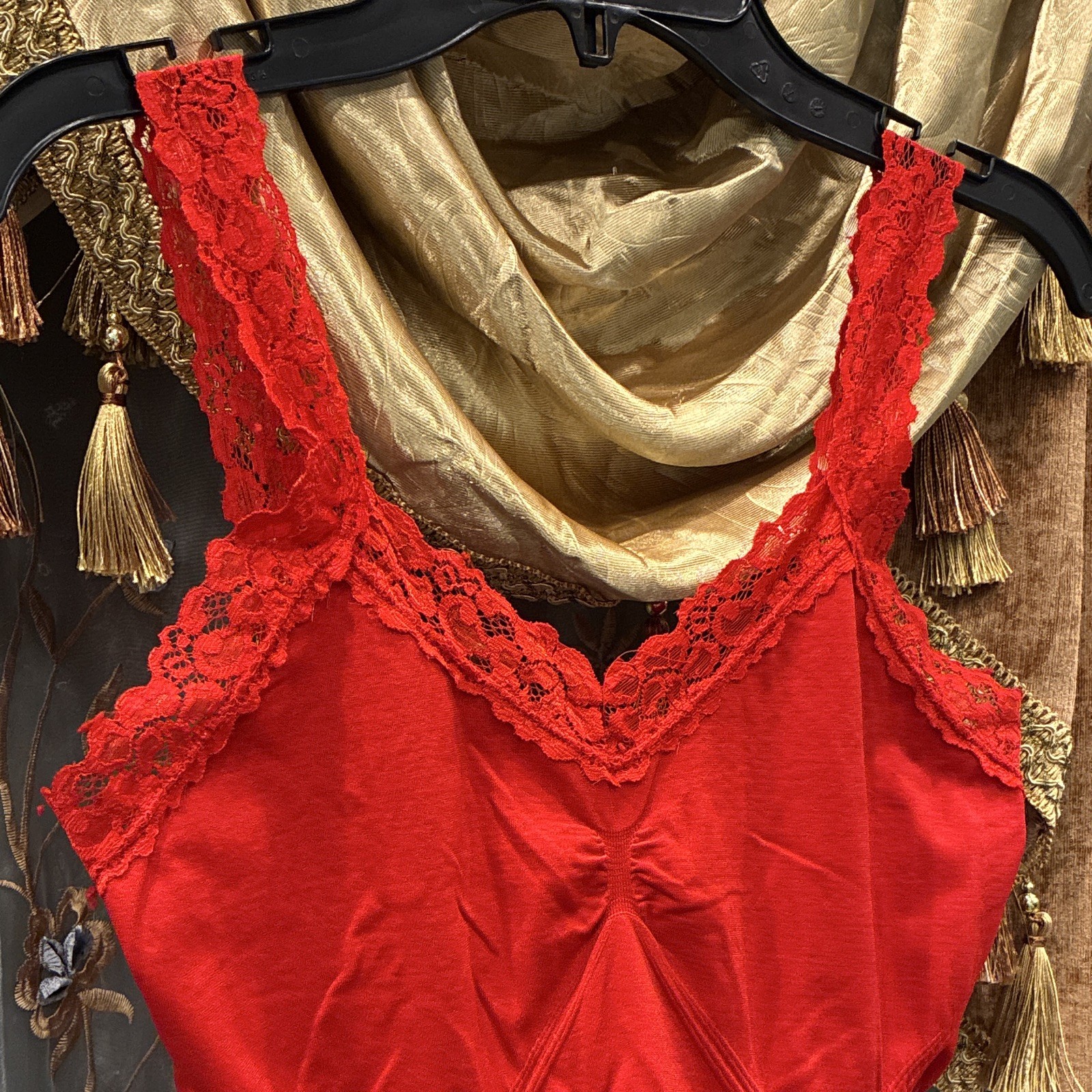 Mopas Red Lace Shaping Camisole Top Size M 95% Nylon 5% Spandex Women