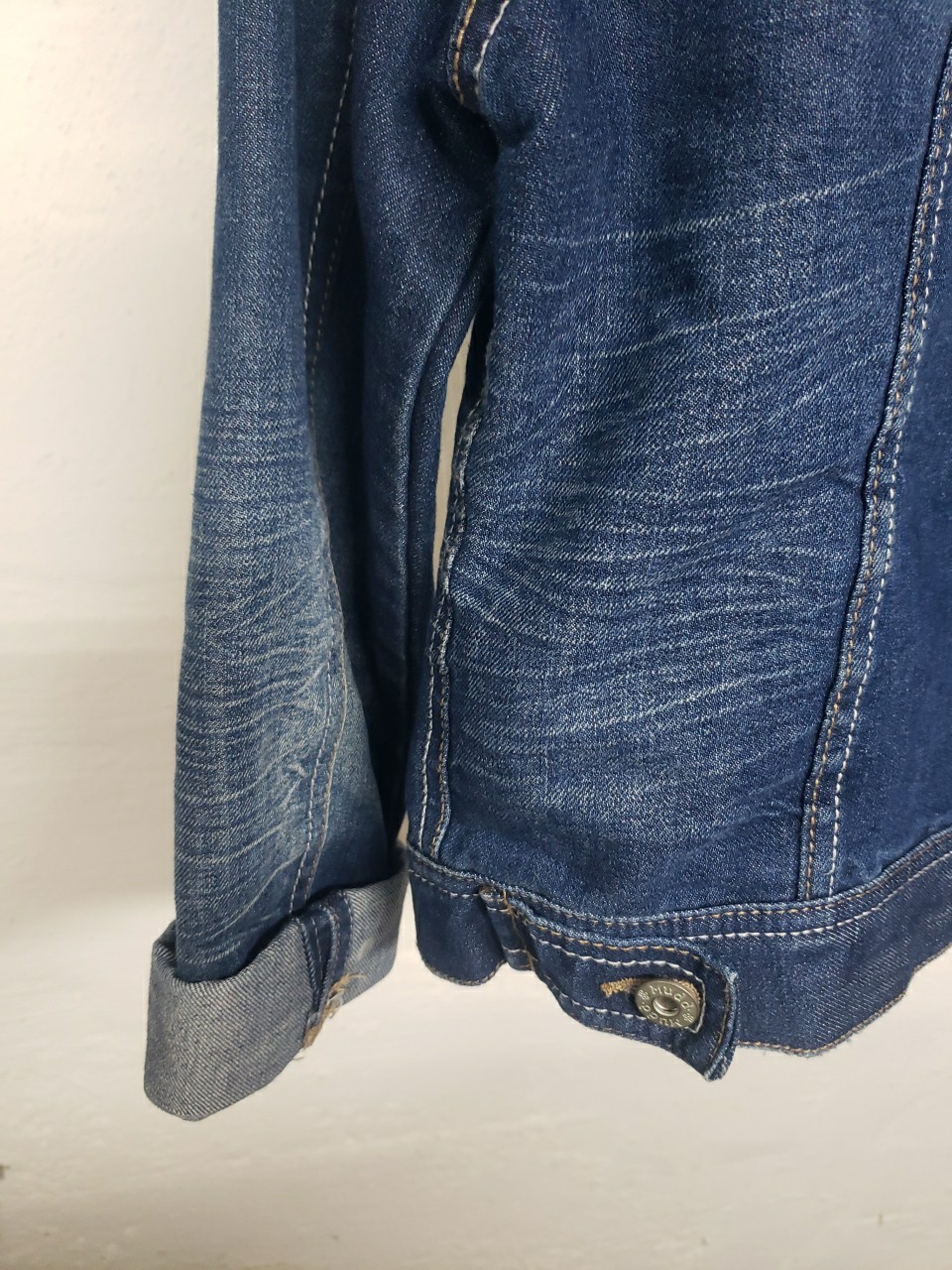 Mudd Women’s Denim Half Jacket Distressed Trucker Blue Cotton Blend Medium C12