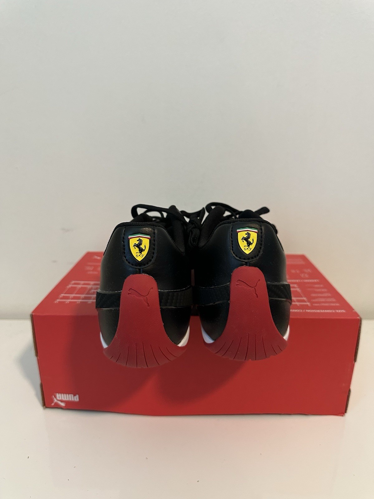 Size 11.5 PUMA Ferrari Carbon Cat Rosso Corsa/Black Mens Driving Shoes 307546 05