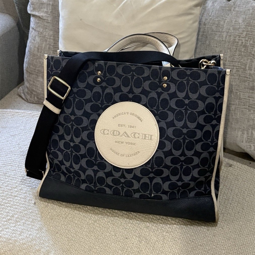 Coach Large Tote Blue/Ivory Logo Snap Closure Detachable Strap Inner Pockets