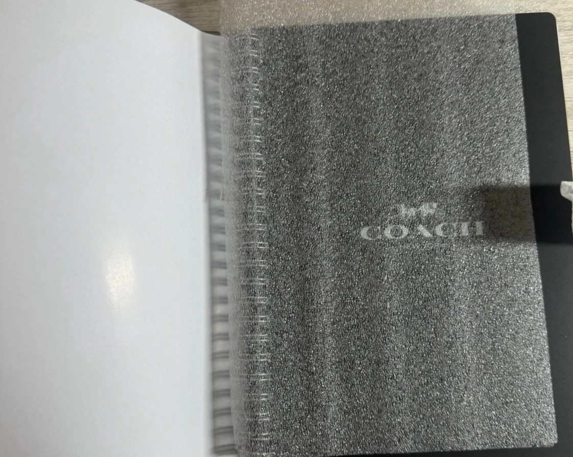 Coach Notebook – CZ198 White Chalk Signature Canvas/Smooth leather