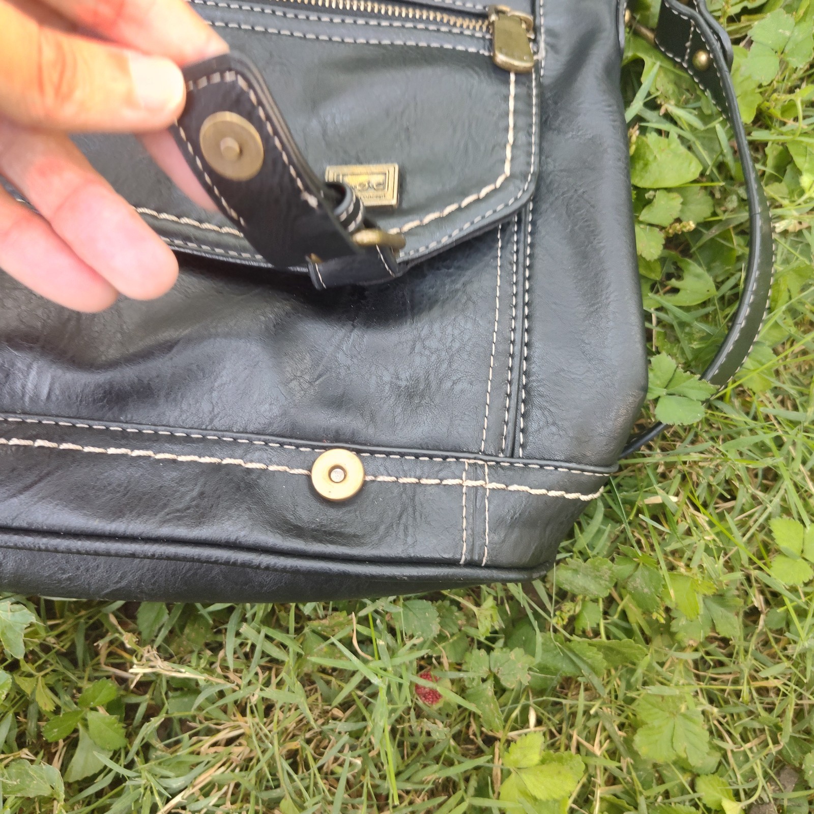 B.O.C. Black Crossbody Bag Zip/Snap Closure Buckle Accent Pockets