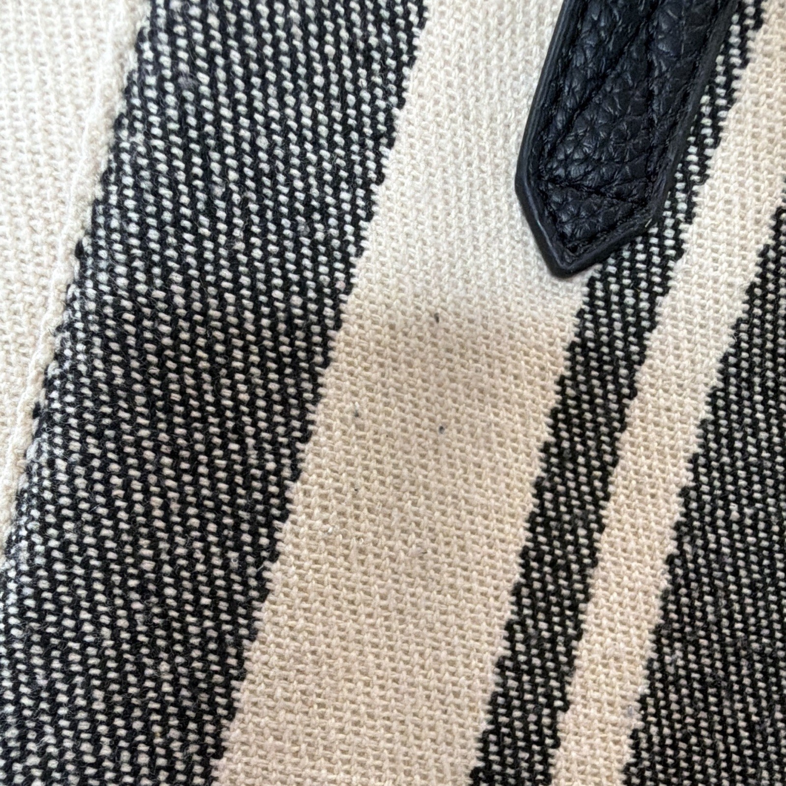 Old Navy Striped Tote Bag Black/Beige Tassel Double Handles Leather Bottom