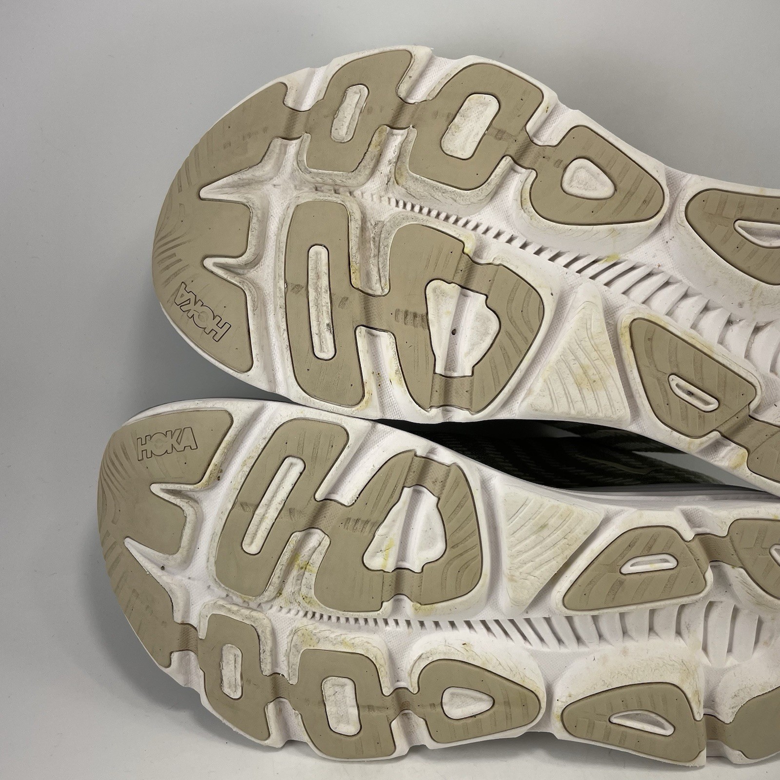 Hoka One One Gaviota 5 Barley/ Oat Milk Running Shoes Mens Size 12.5 2E Wide EE