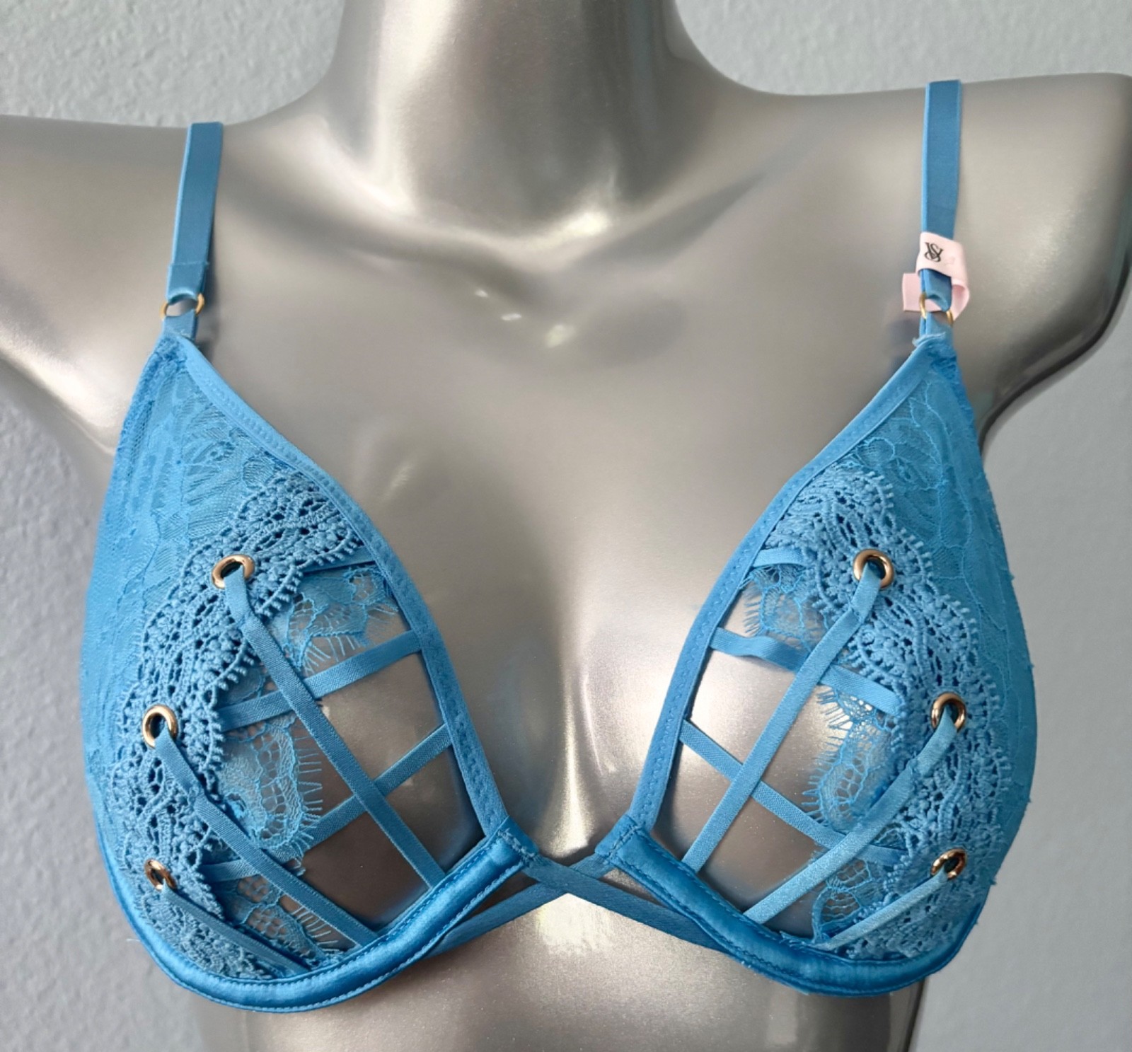 Victoria’s Secret Low Cut Demi Bra Nwt Very Sexy Blue Cut Out Unlined Underwire
