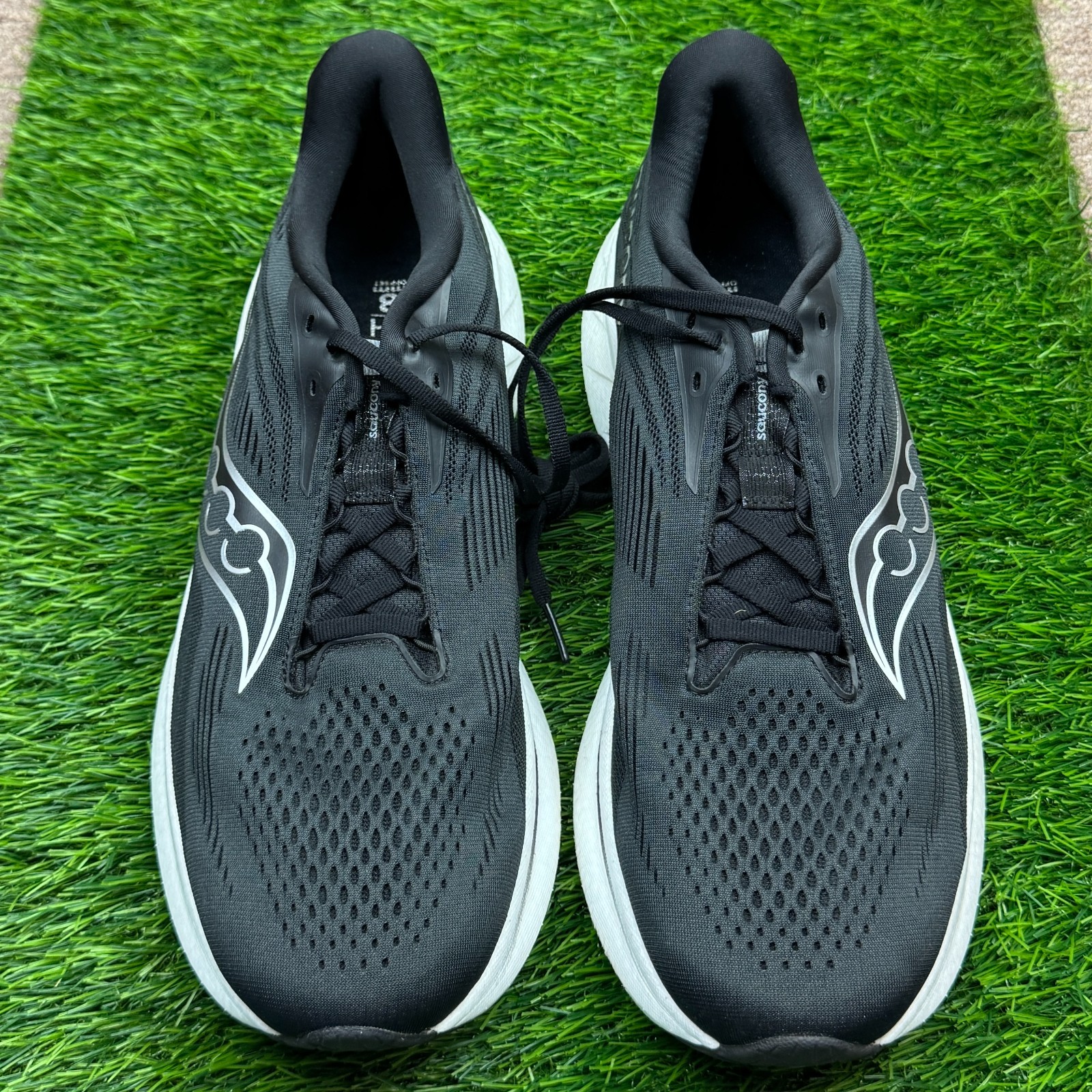 Saucony Ride 18 Mens Size 11.5 Medium D Black White Running Shoes Sneakers