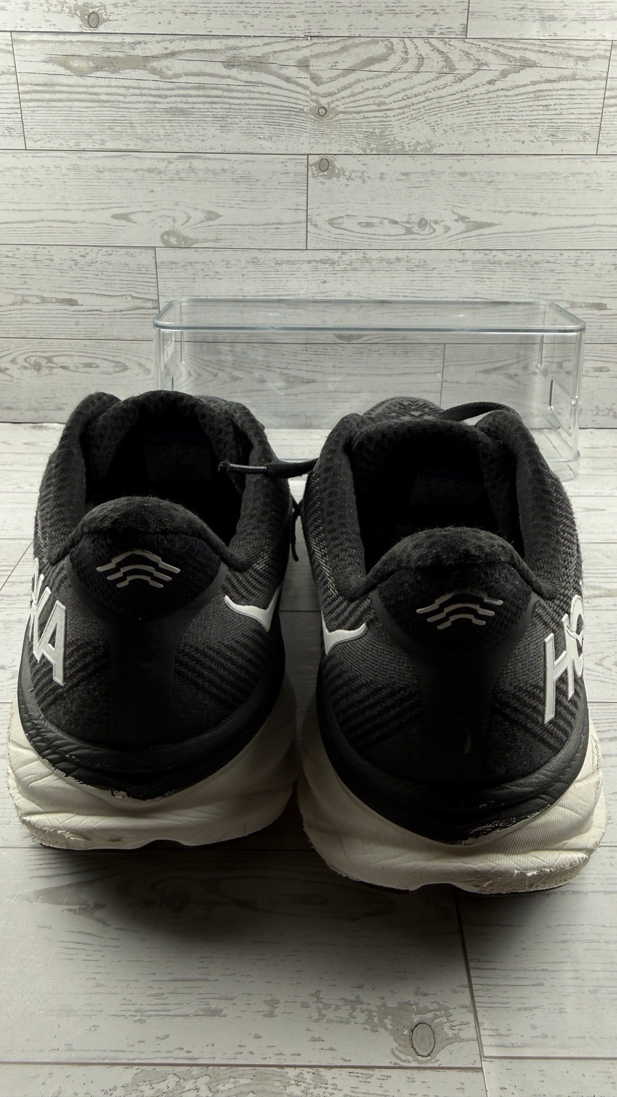 Hoka One Clifton 9 Mens Size 11.5D Black White Running Walking Shoes #329