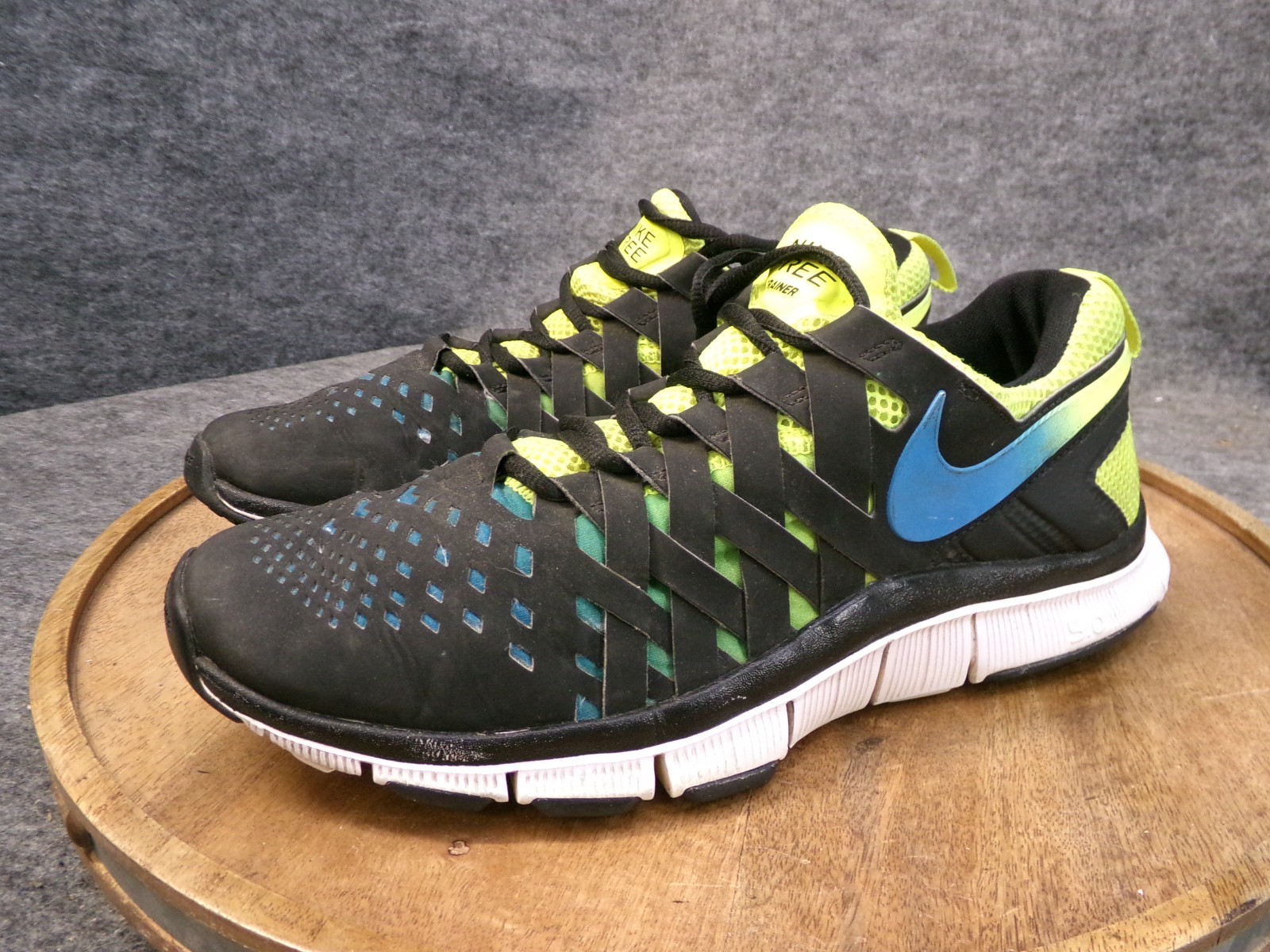 Nike Free Trainer 5.0 NRG Men Size 8 US Athletic Running Black Neon Blue Shoes