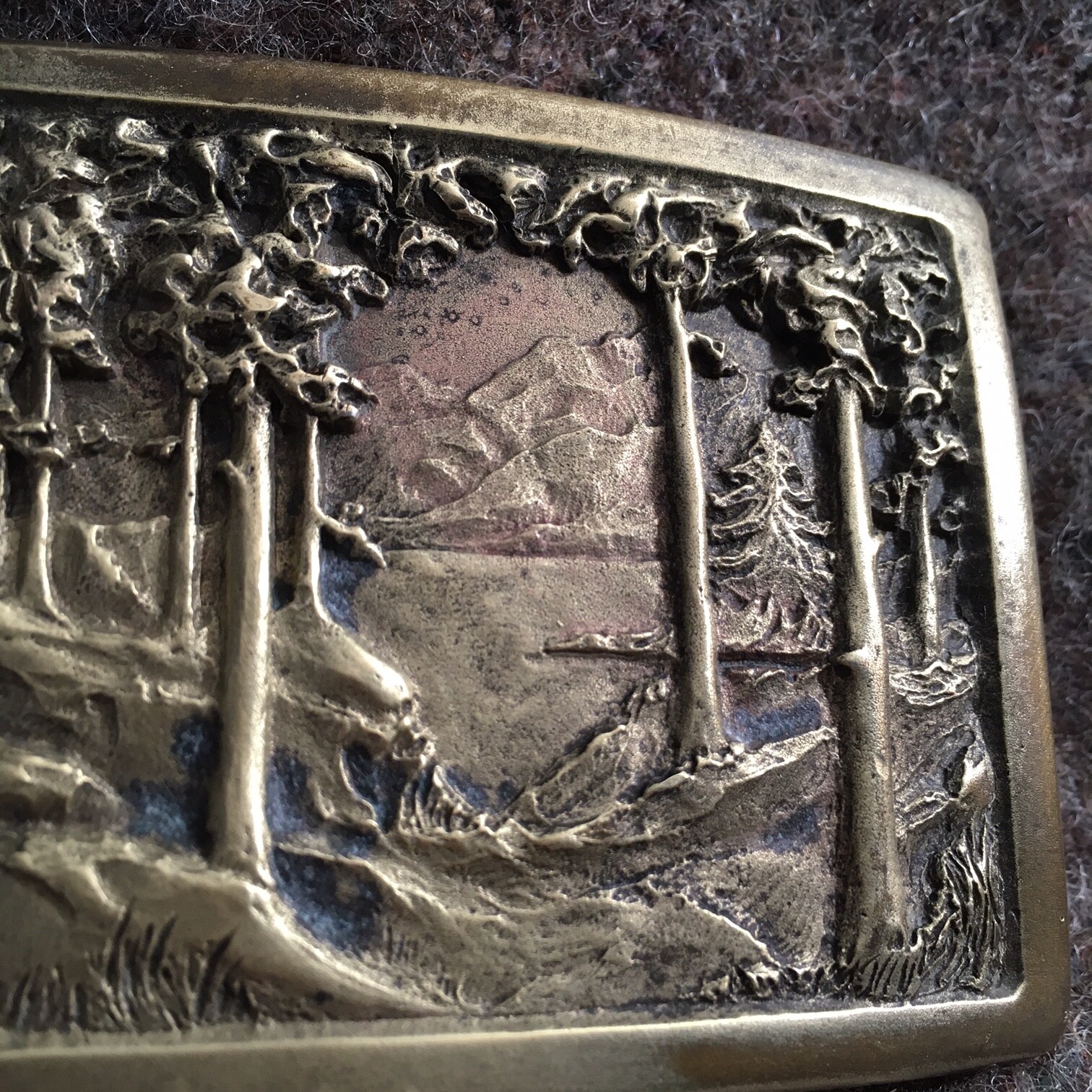 vintage miniature Brass framed STAND UP Nature scene tchotchke or Belt Buckle
