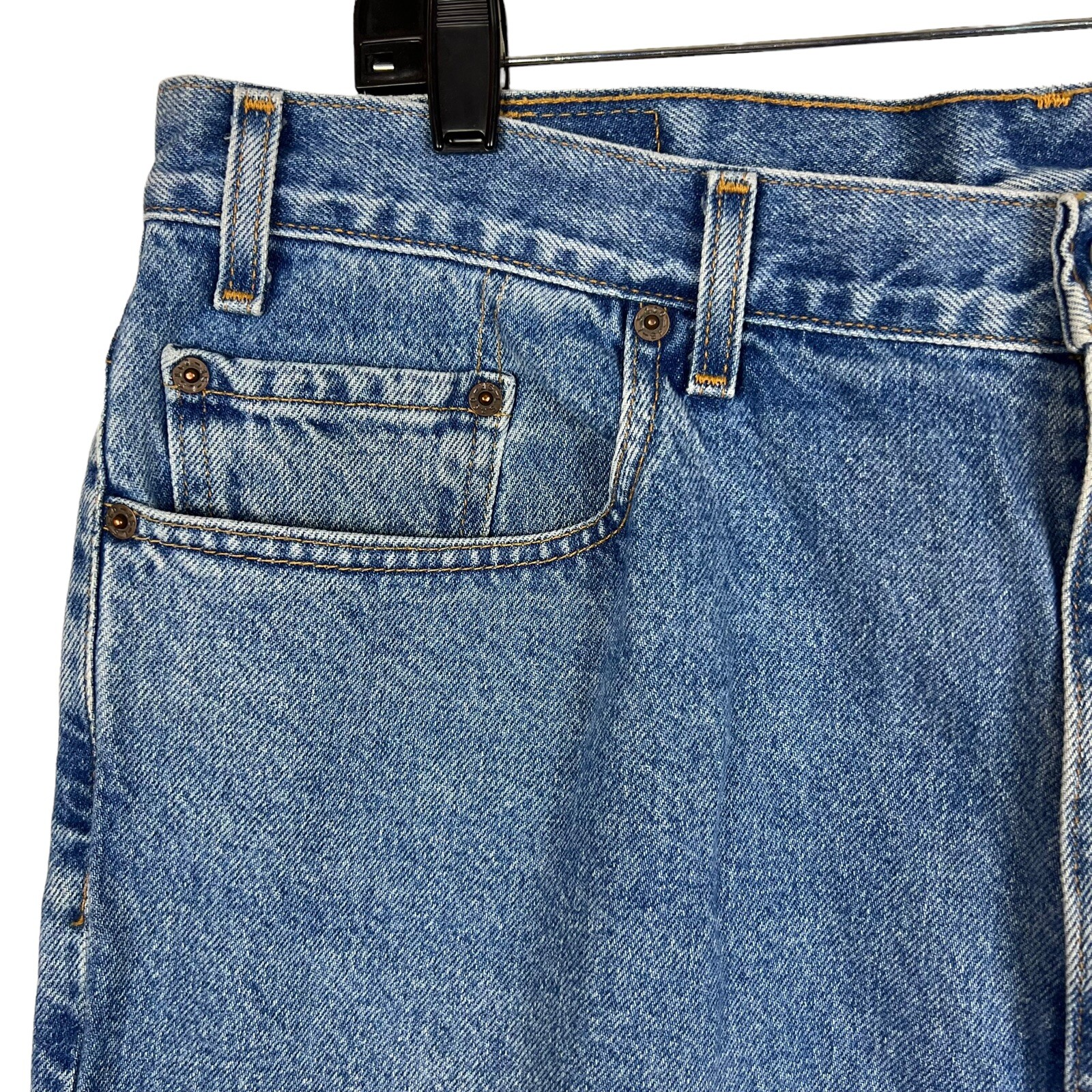 LEVIS MEN SIZE 40×30 (38×29 Actual) RELAXED STRAIGHT LEG MEDIUM WASH JEANS