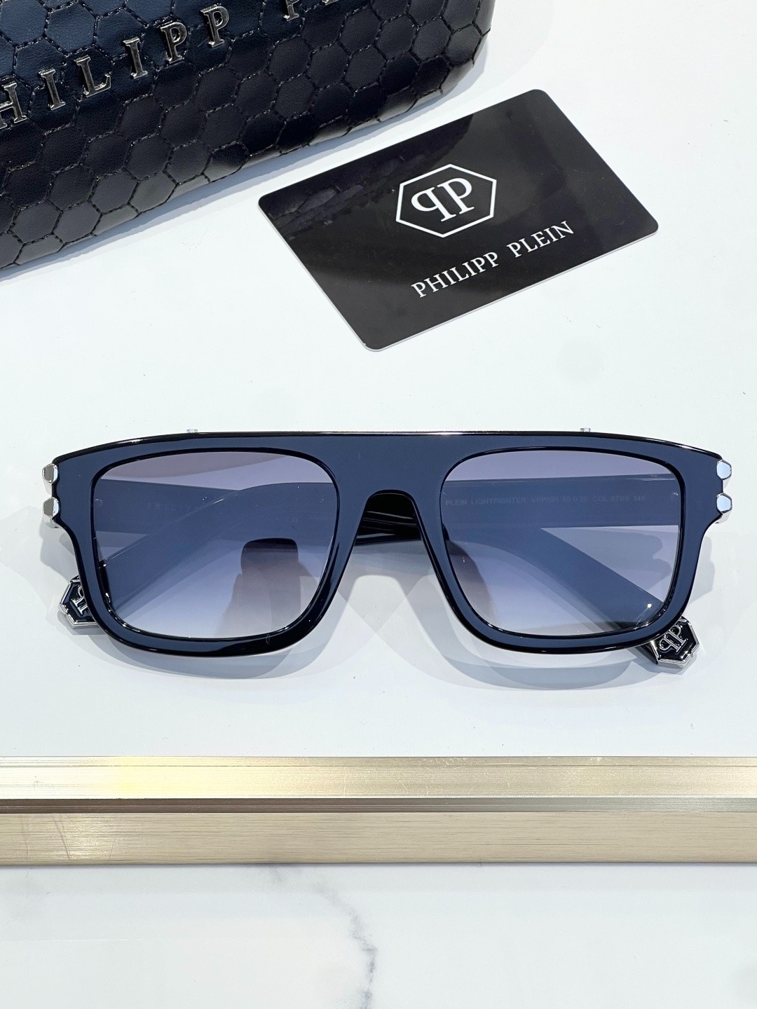 PHILIPP PLEIN VPP021 Sunglasses Black Frame Gradient Gray Lens 53-20-145