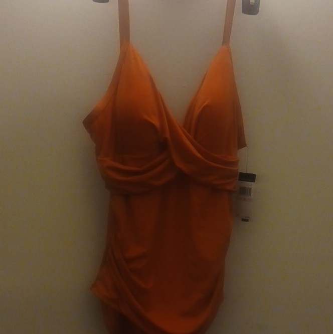 Jantzen Women’s Size 10 Orange Solid One-Piece Swimsuit D Cup Adjustable Straps