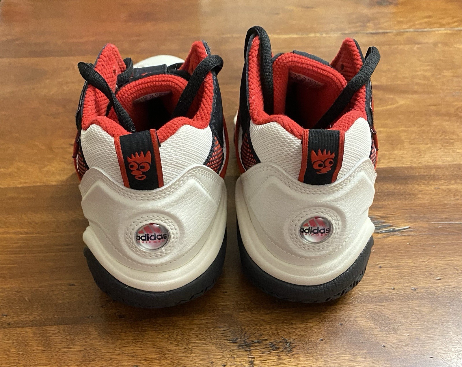 Adidas Men’s Top Ten 2000 Basketball Shoes Of White/Black/Red Size 8 1/2