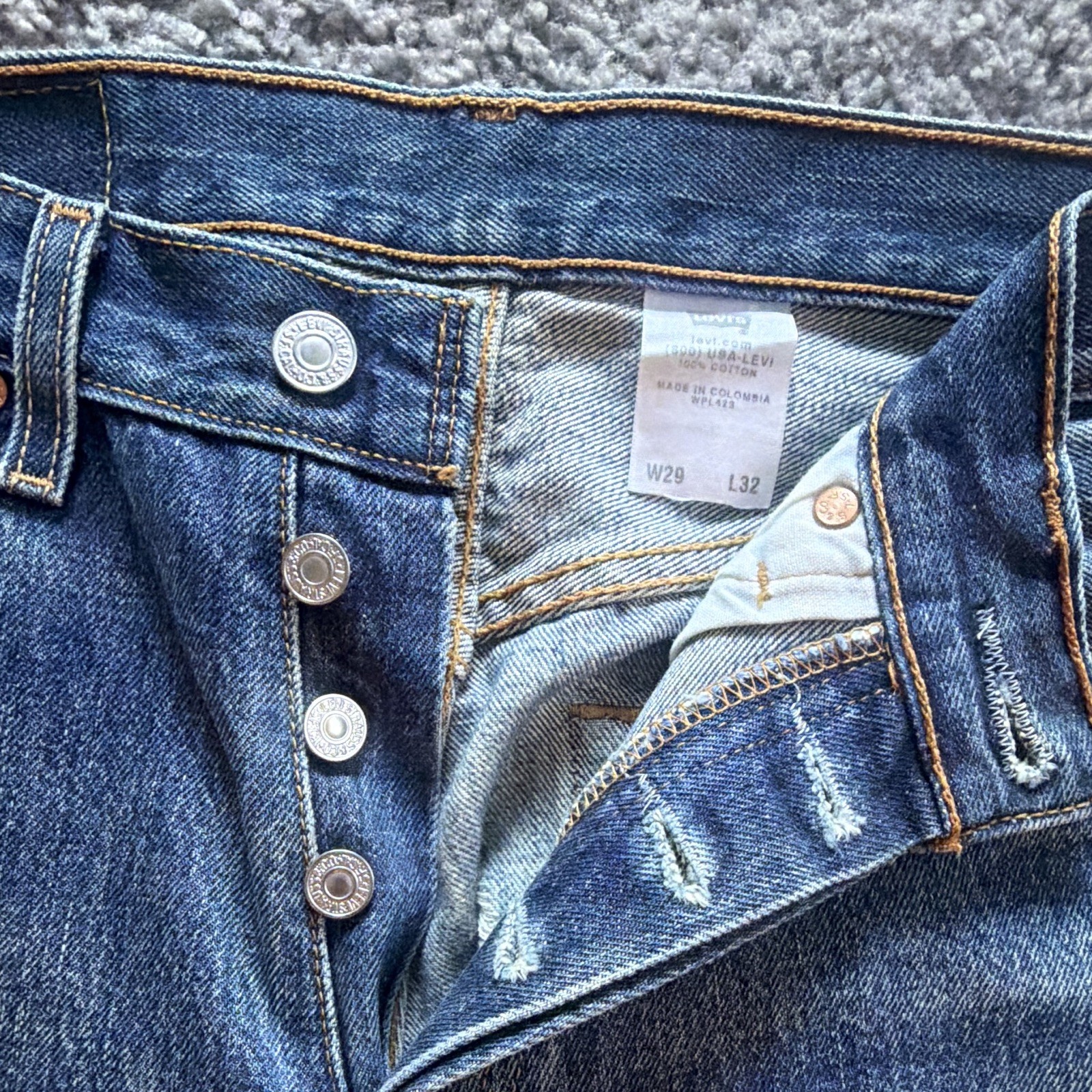 Levi’s 501 0115 Original Fit Button Fly Jeans Men’s 29×32 Distressed 100% Cotton