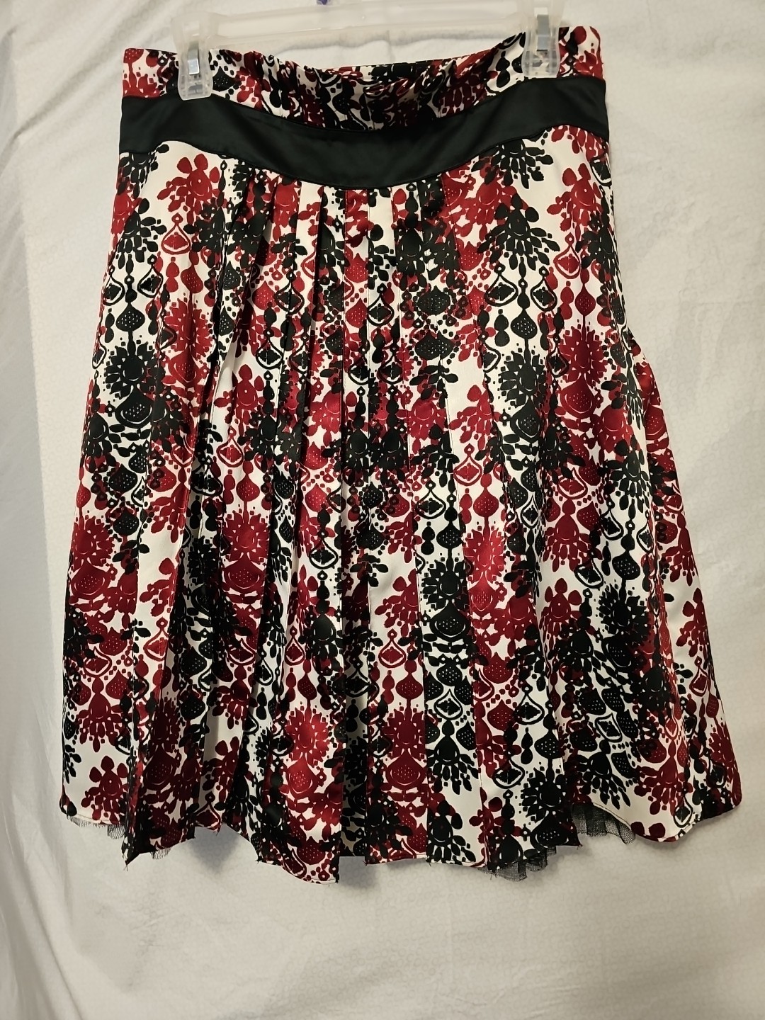 Womens Worthing Burgandy & Black Skirt Size 12 W/ Side Zipper & Pleats