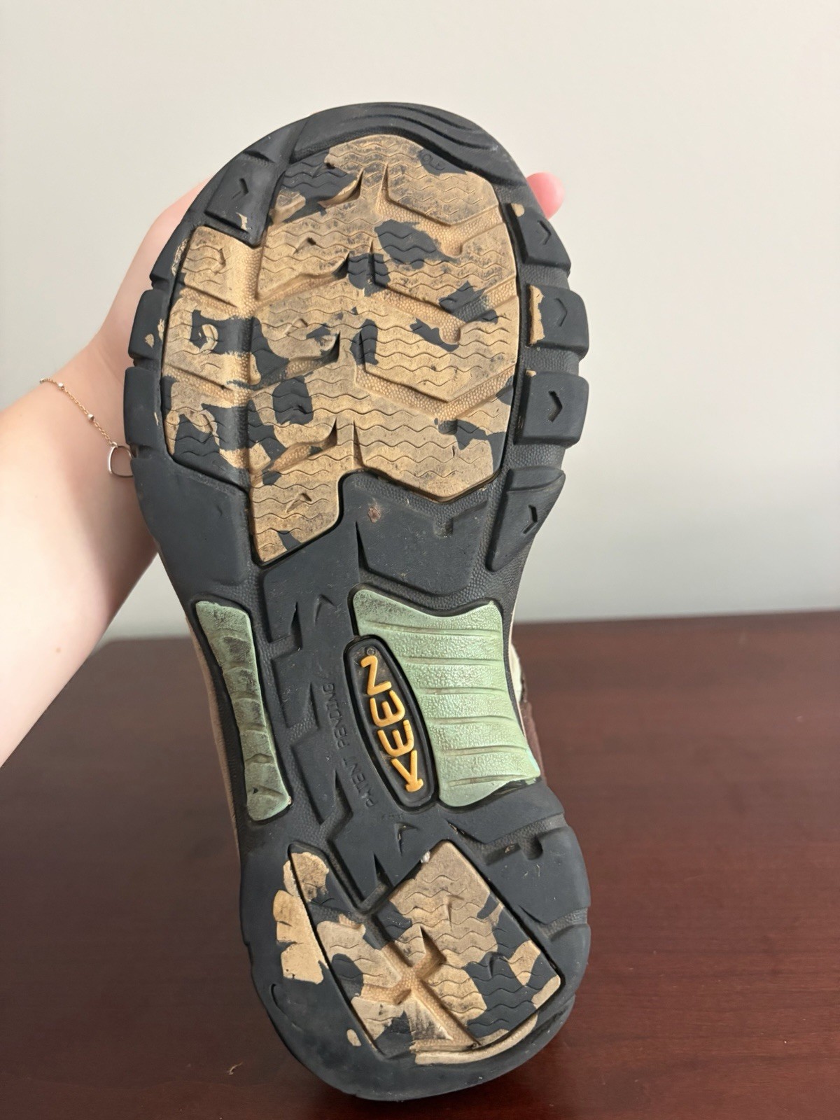 KEEN Women’s 8.5 Brown/Black Leather Closed-Toe Sport Sandals Lace Up Rubber