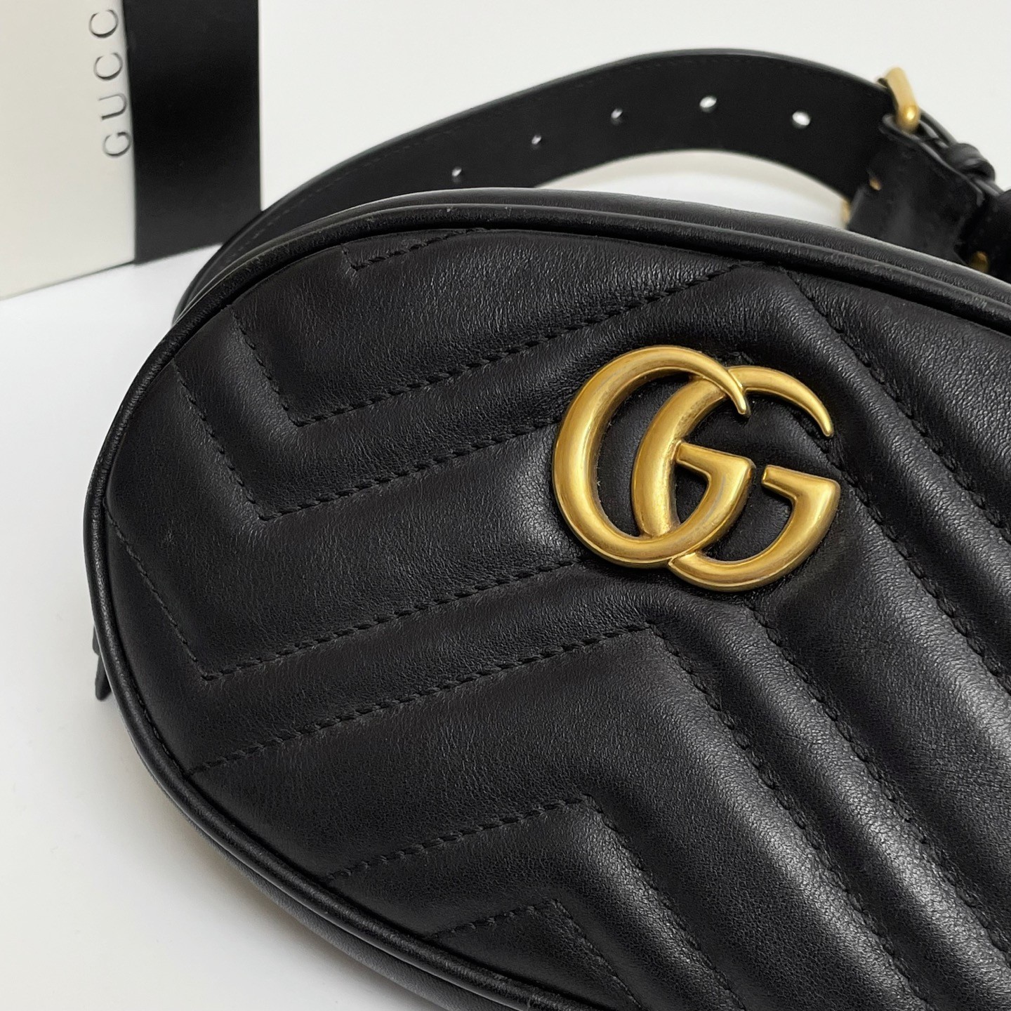 GUCCI GG Marmont Matelasse Chevron Quilted Leather Belt Bag Black