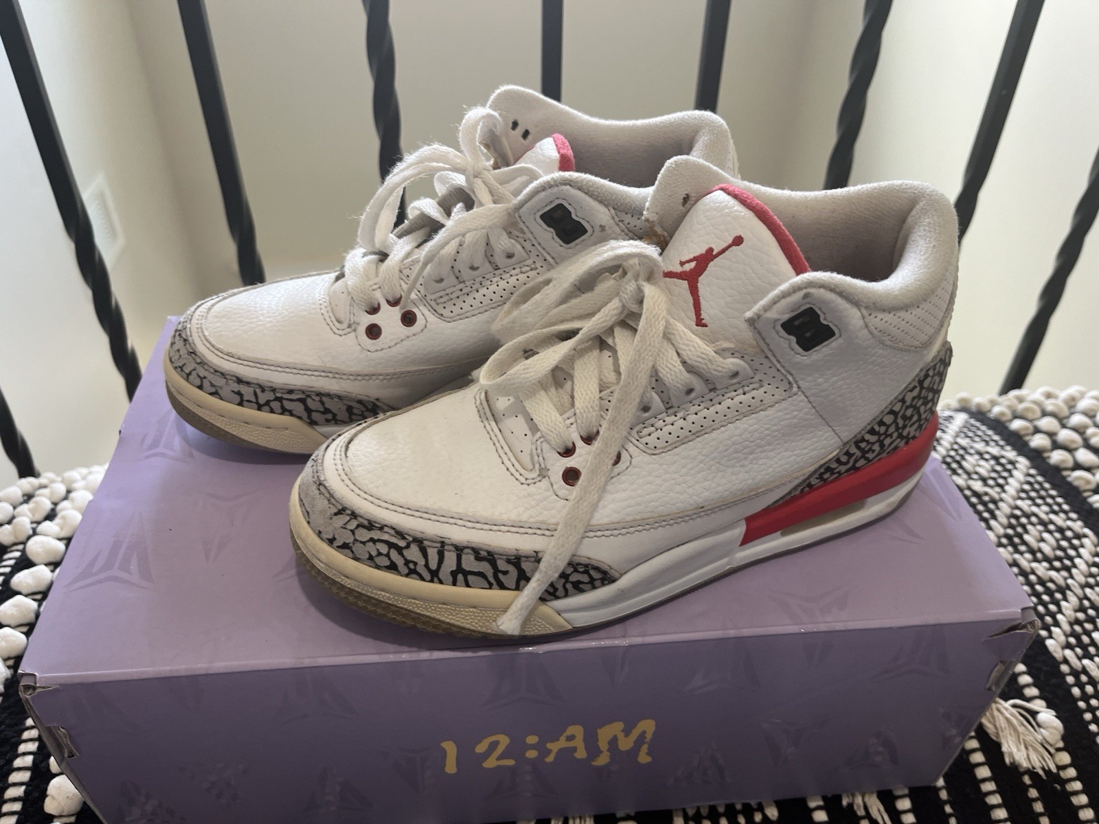 Jordan 3 OG white And Red Size 4.5