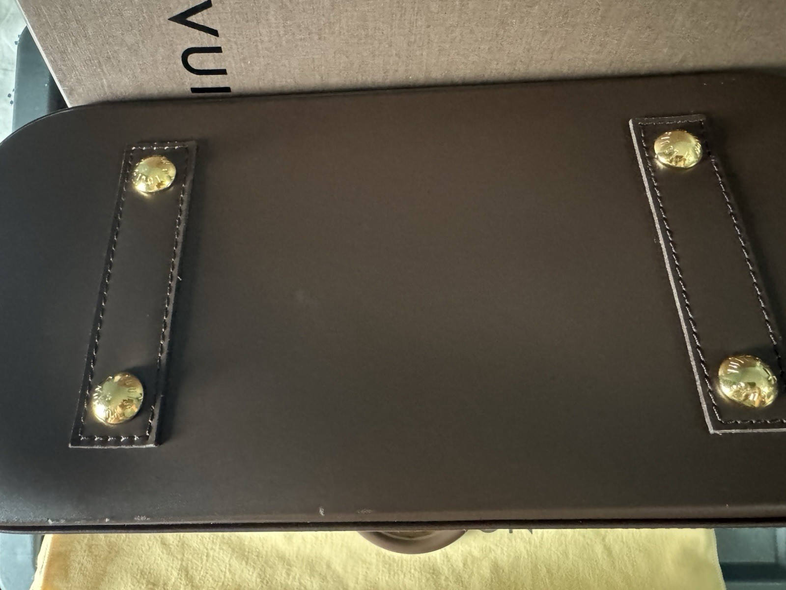 louis vuitton damier ebene alma pm