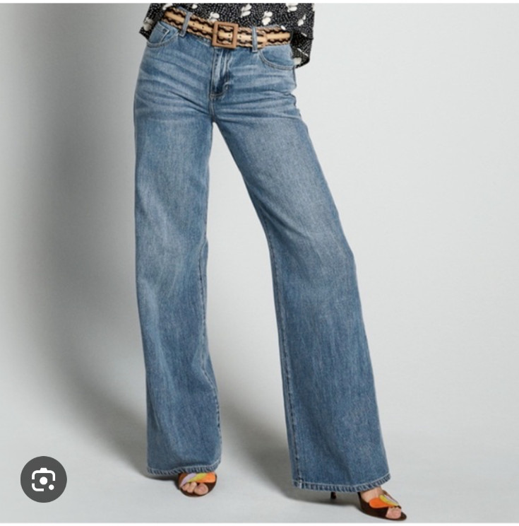 Cabi New NWT Ashbury Jean #6491 Blue denim Size 0-16 Reg Was $149