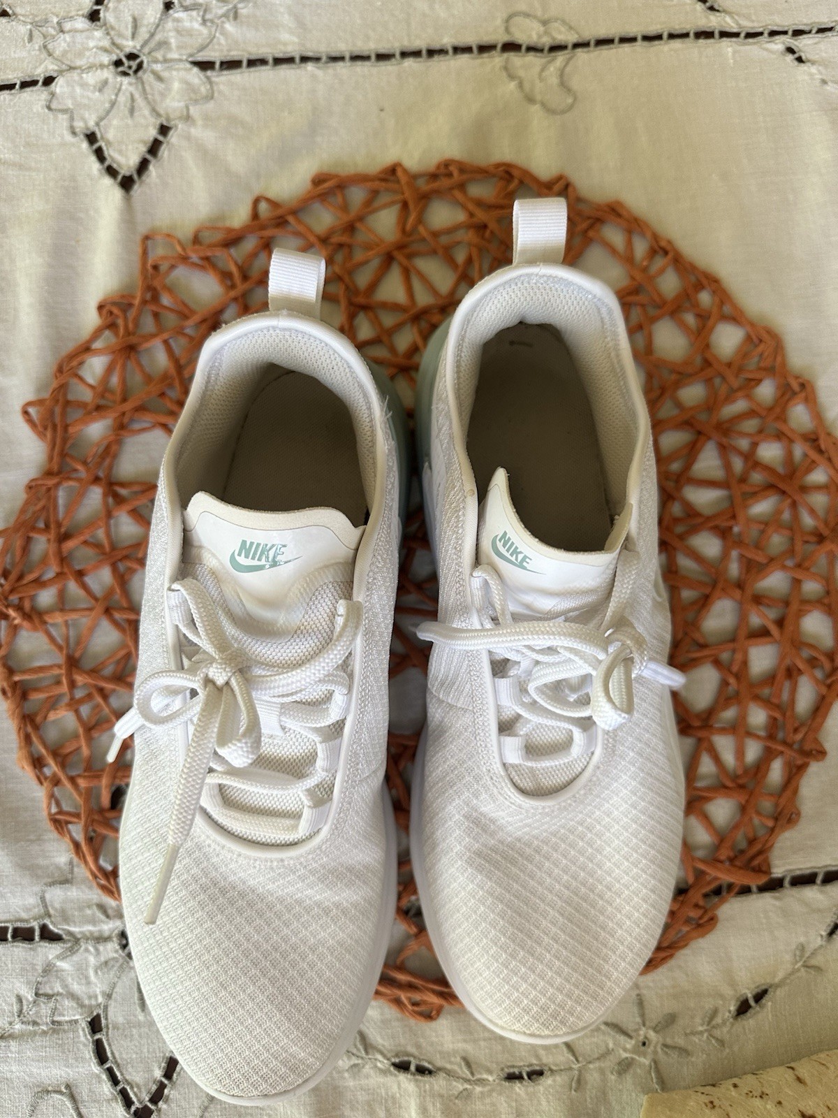 Nike Air White Light Green Men Mesh Athletic Sneakers Low Top Lace Up