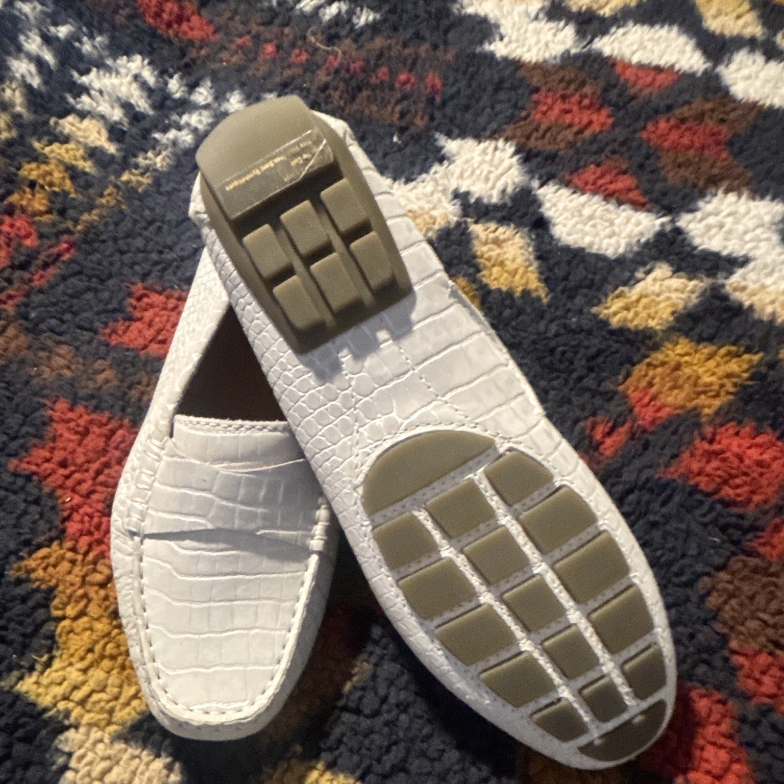 Clarks Women’s White Croc-Embossed Leather Loafer Flats Slip-On 8.5W