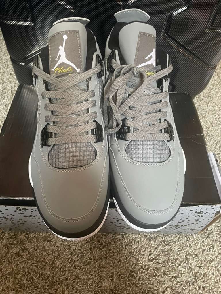 Size 9.5 – Jordan 4 Retro Low Cool Grey