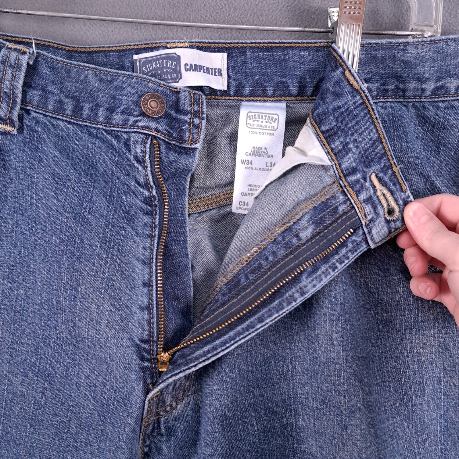 Signature Levis Jeans Mens 34 X 34 Blue Denim Carpenter Hammer Loop Workwear