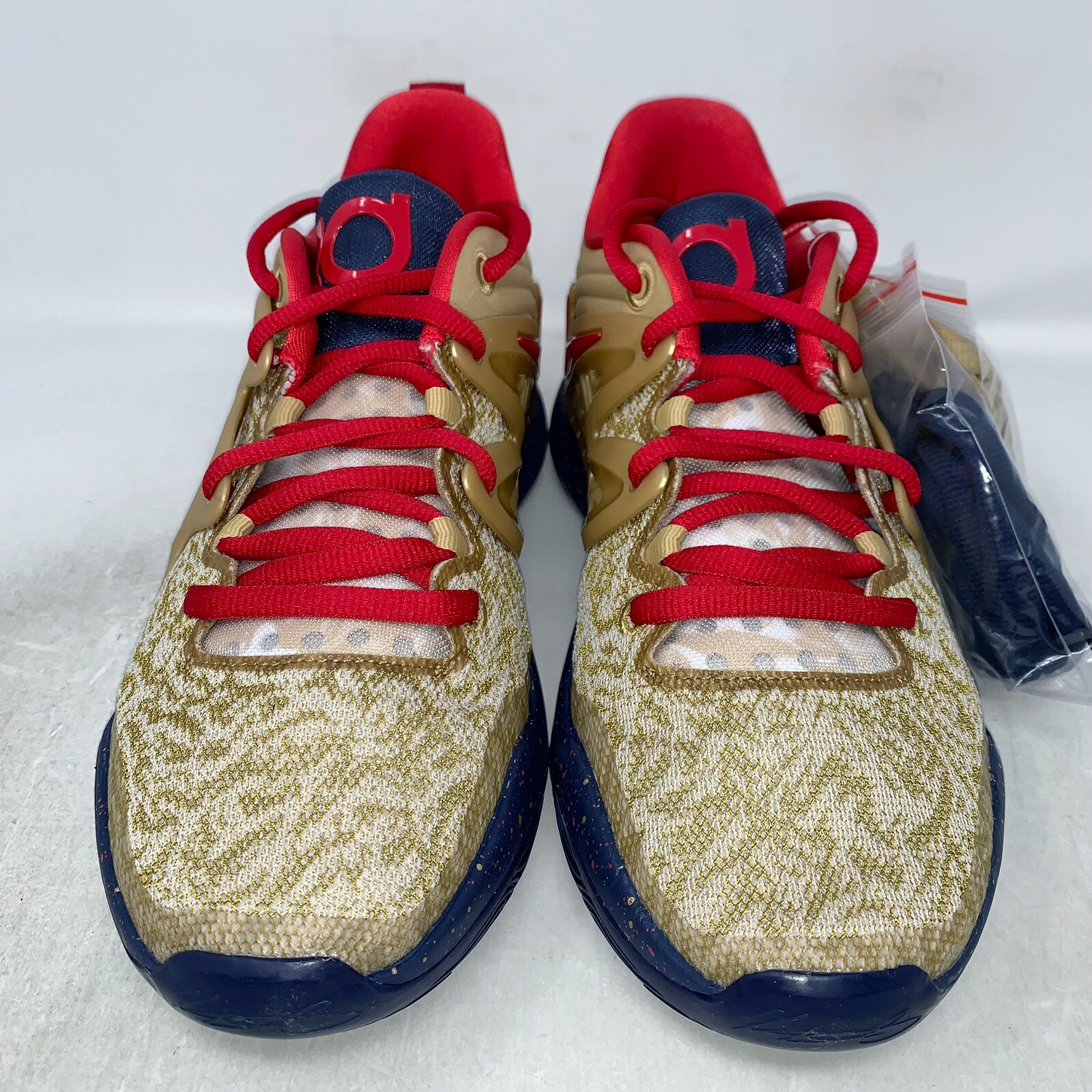 Nike KD15 Olympic Gold Medal Sneaker, Size 7.5 / 9W BNIB DC1975-700