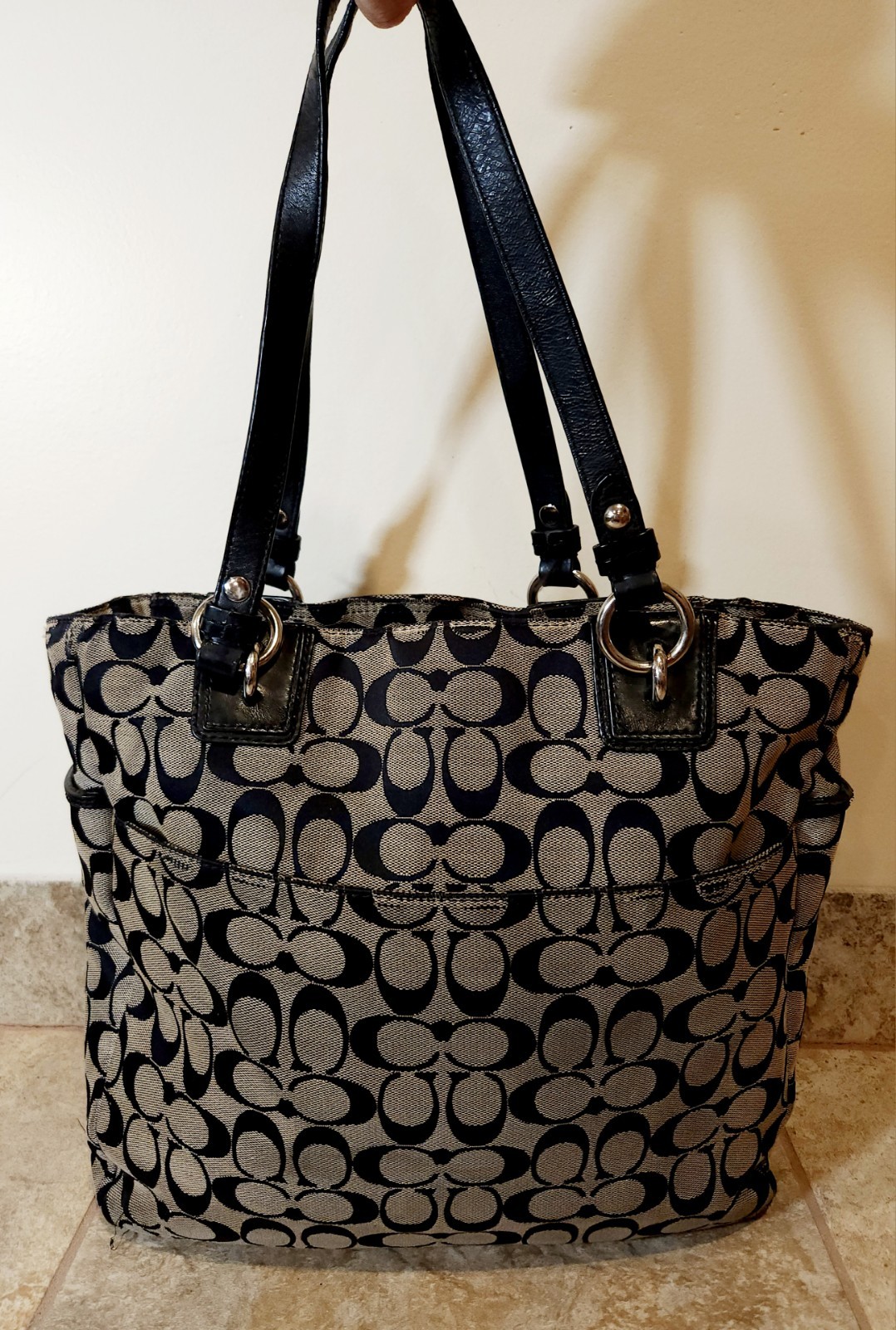 Coach | Vintage Bumblebee Beige Monogram CC Canvas Leather Handle Zip Tote Bag ✨