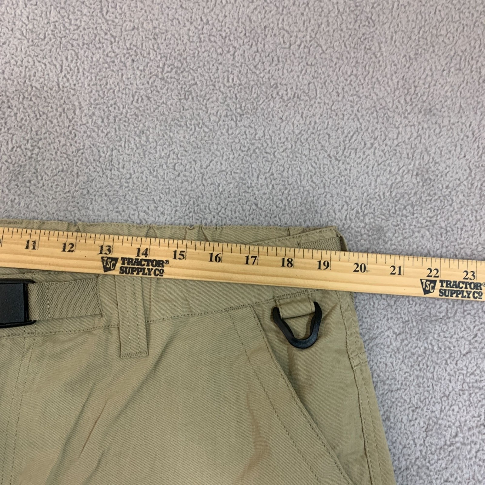 NWOT The B.C. Clothing Co. Men’s XL x 32 Beige Convertible Cargo Pants