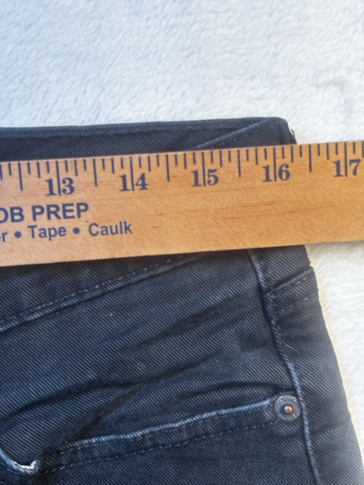 Levi’s 513 Jeans Men’s Size 32×34 Slim Black Denim Straight Leg Thrashed Holes