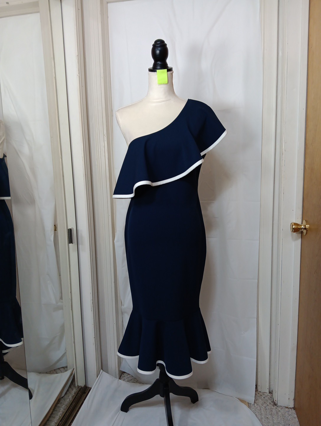 Quiz Navy/white One Shoulder Women’s Dress – Size 10