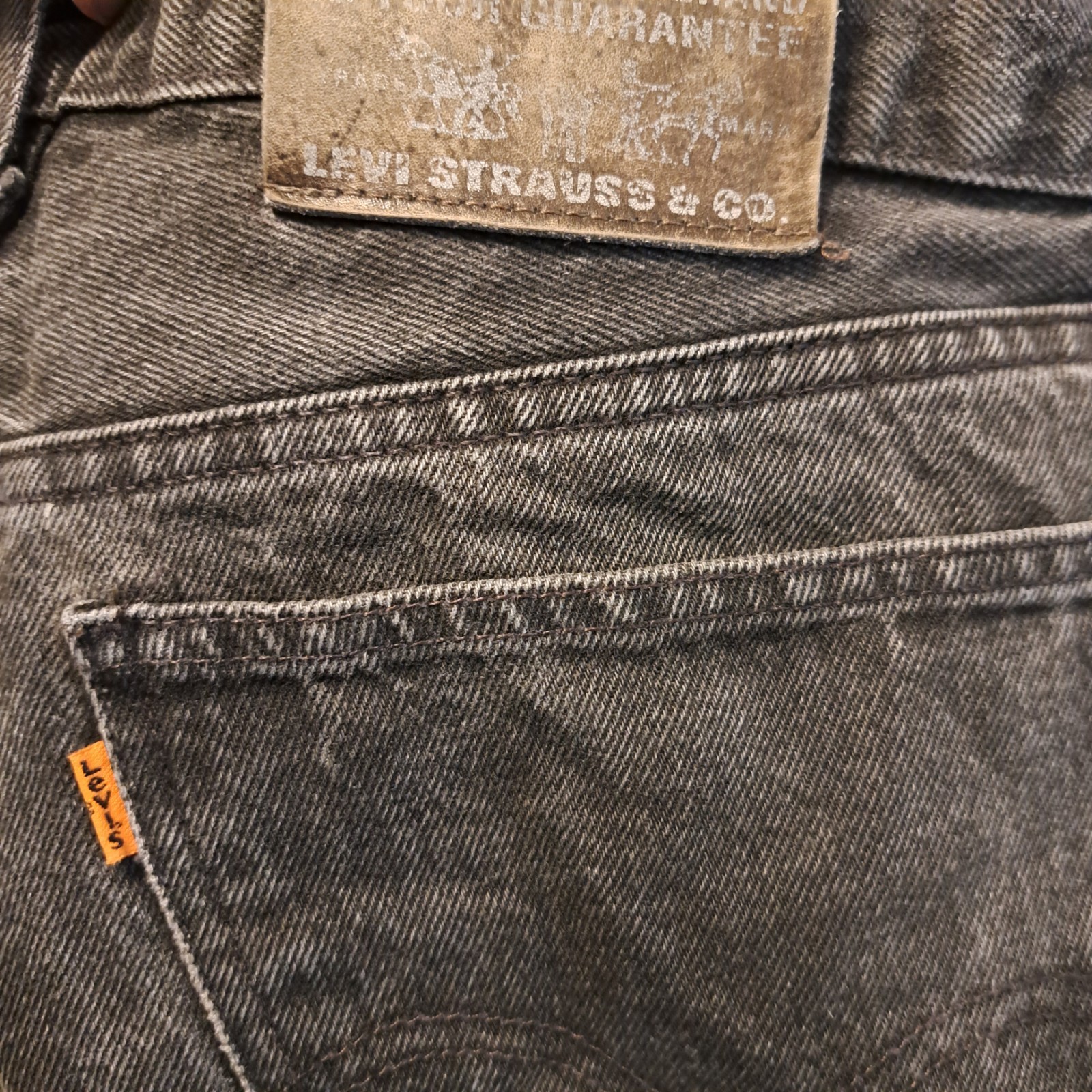 Vintage Levi’s 615 Orange Tab Jeans W34 L34 – Black Faded – Made in Tunisia