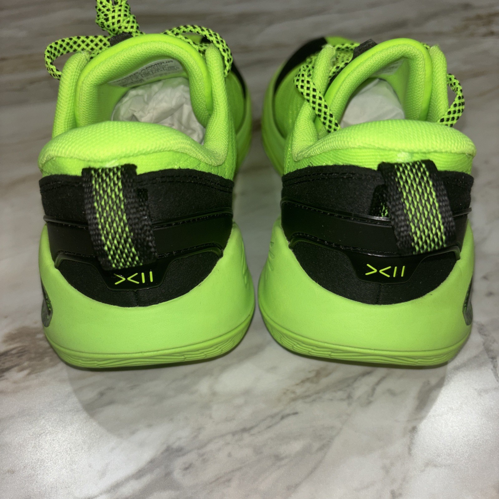 NWOB Under Armour Curry 12 Extraterrestrial Shoe Youth Sz 6.5 Hyper Green Black
