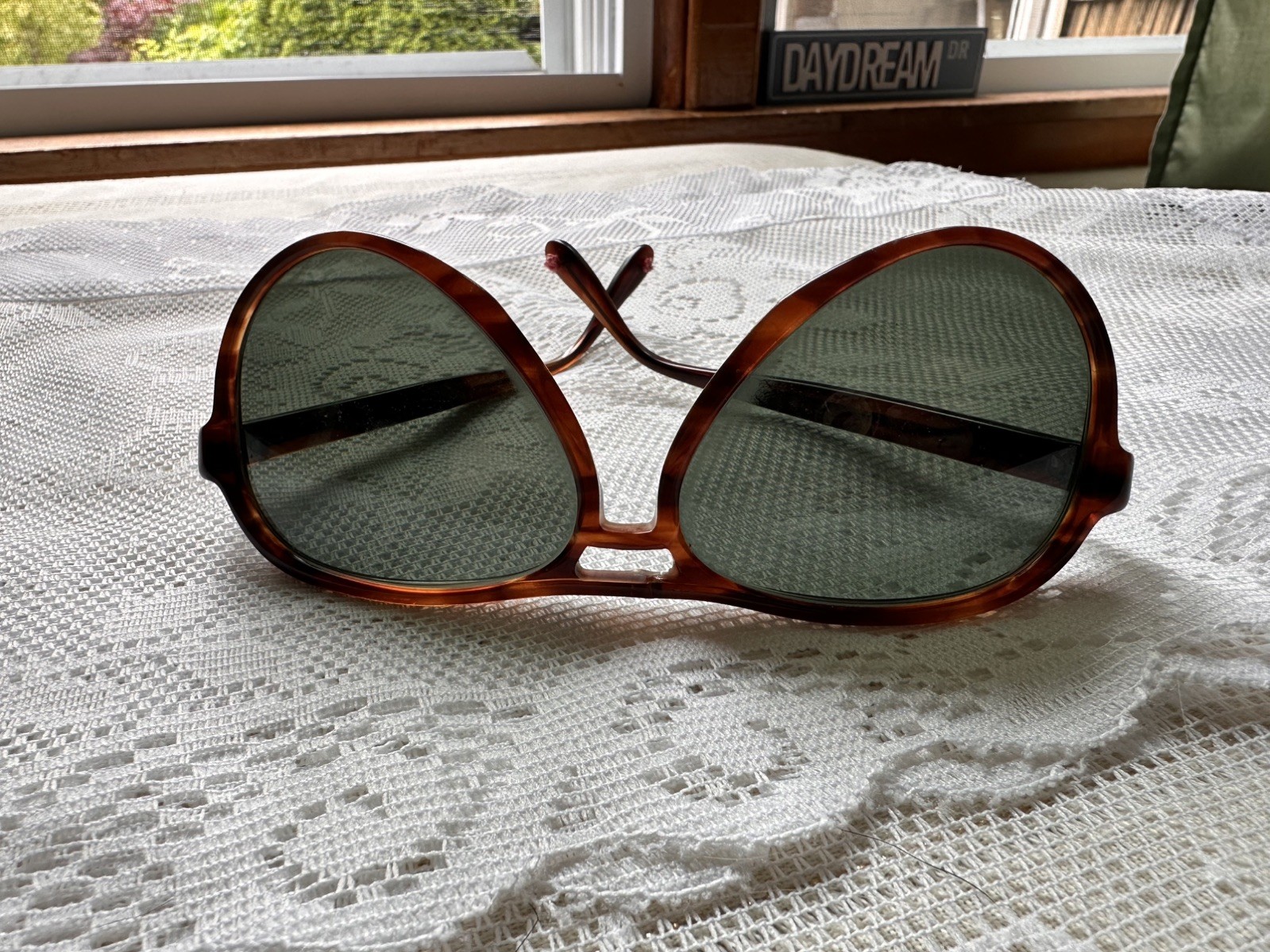 Vintage B&L Ray Ban Vagabond Sunglasses Tortoise Shell 58mm