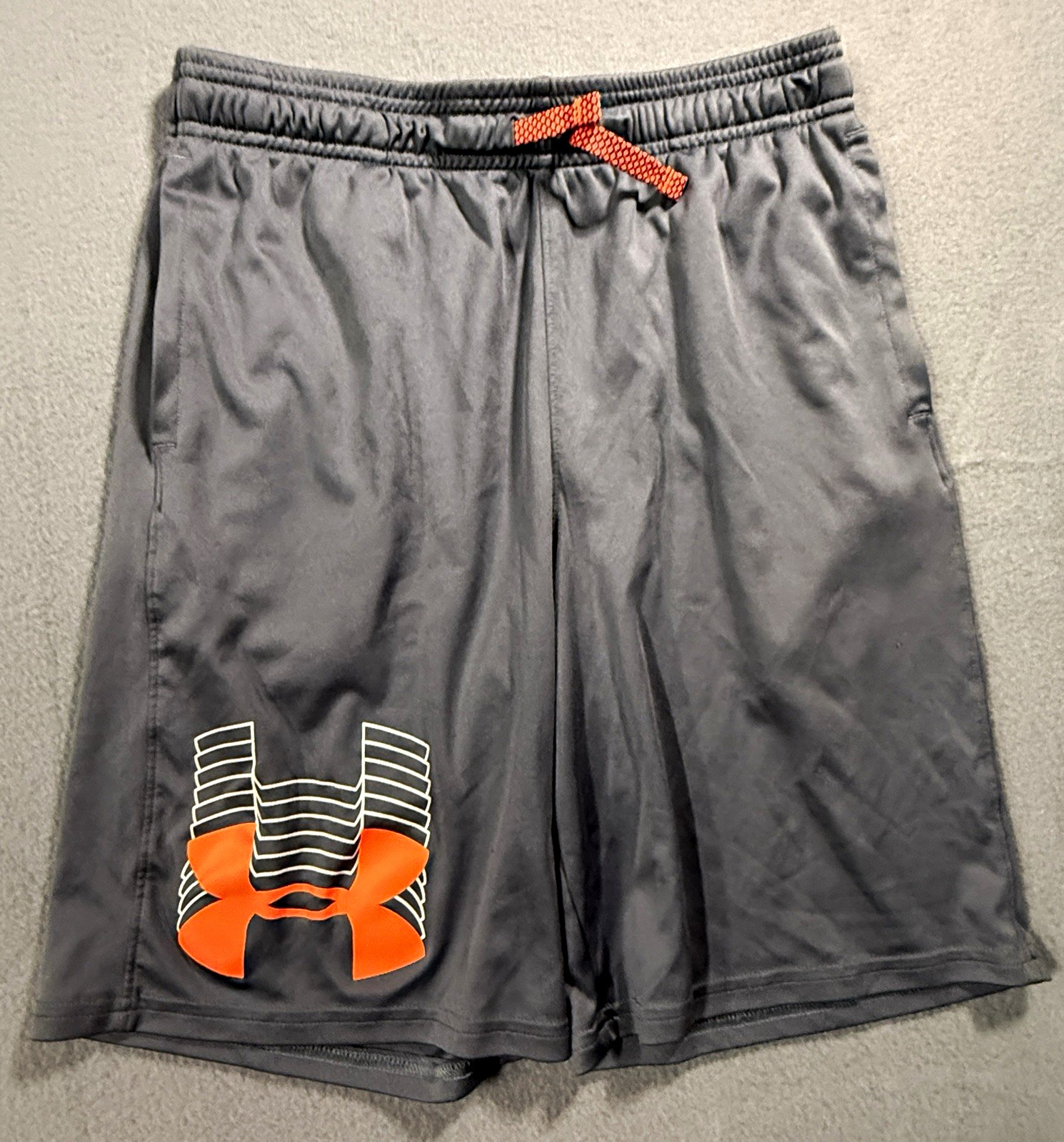 Under Armour HeatGear Boys Athletic Shorts YXL Gray Orange Logo Drawstring Loose