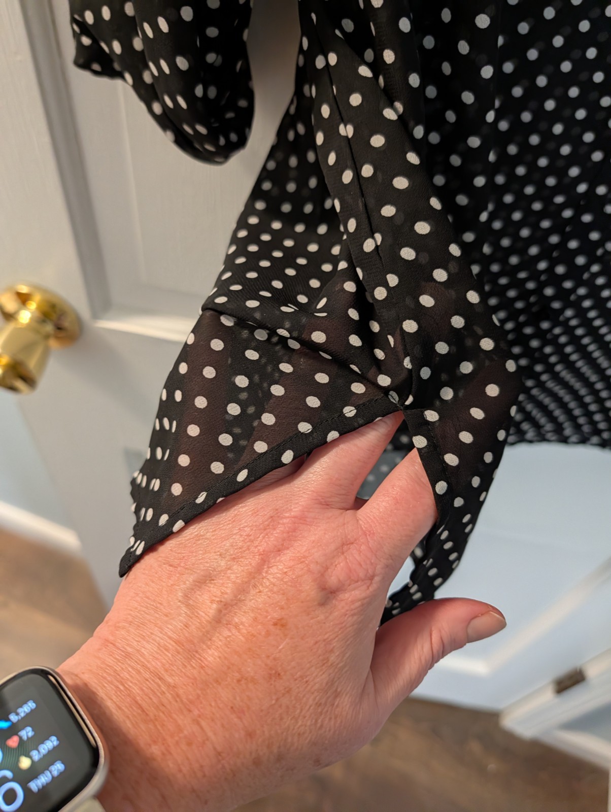 Lane Bryant Plus 22/24 Black White Polka Dot Chiffon Button V-Neck Blouse