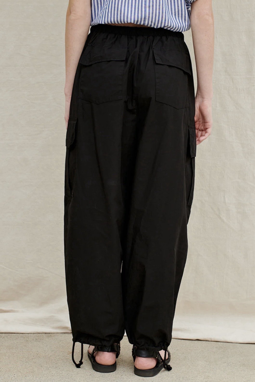 STATESIDE Women’s Black Structured Poplin Drawstring Cargo Pants Size XS