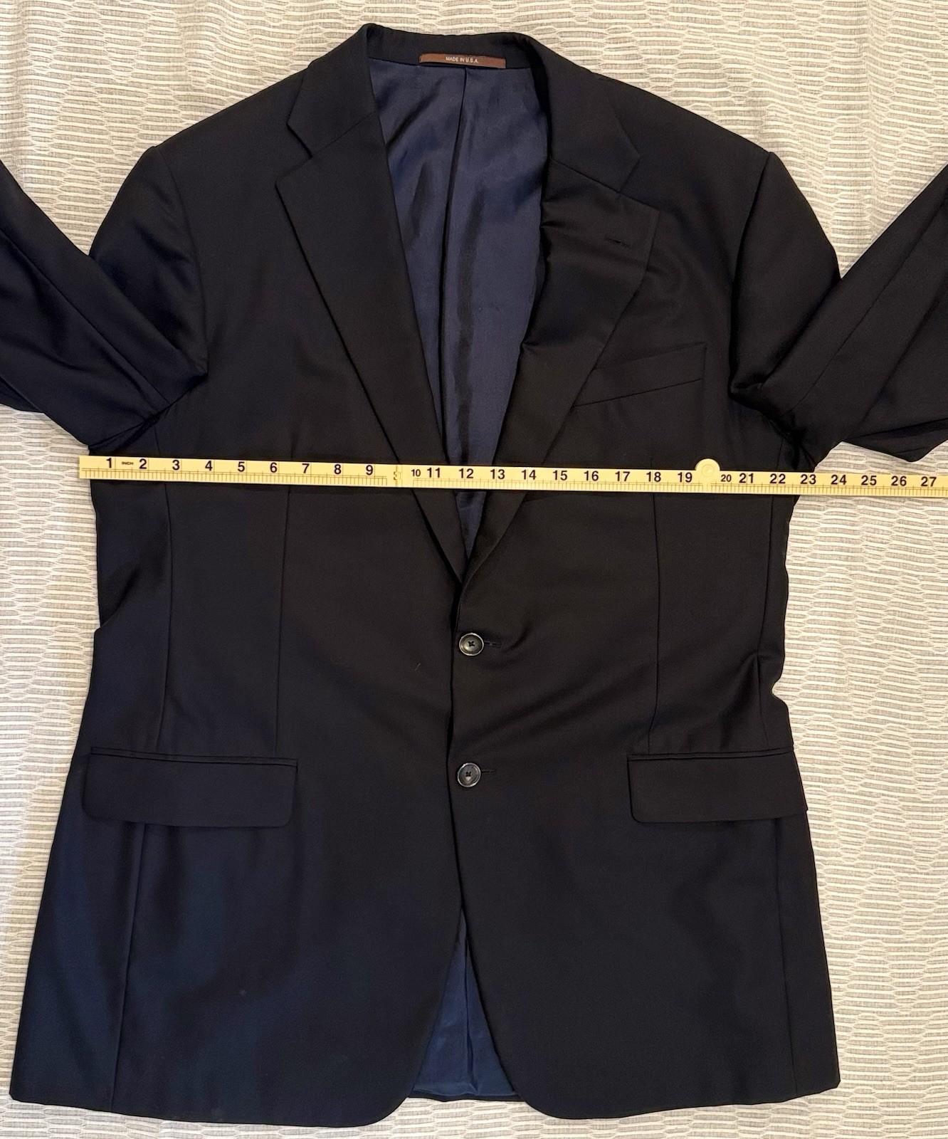 Hickey Freeman Wool/Cashmere Beacon Navy Blazer – Made in USA