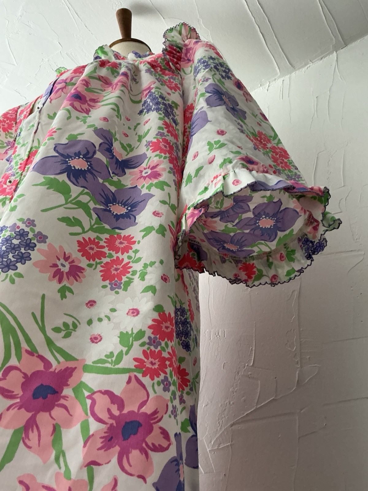 Models Coat VTG Robe Floral Ruffled Snaps Size 14 USA Never Used Authentic NWOT