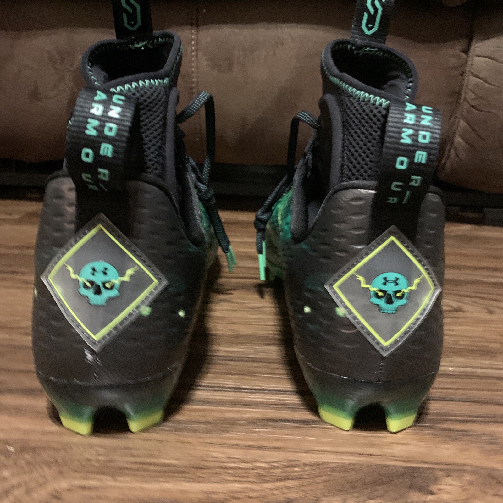 Under Armour Lux Spotlight Black Green Men’s Football Cleats Size 13 3025376-001