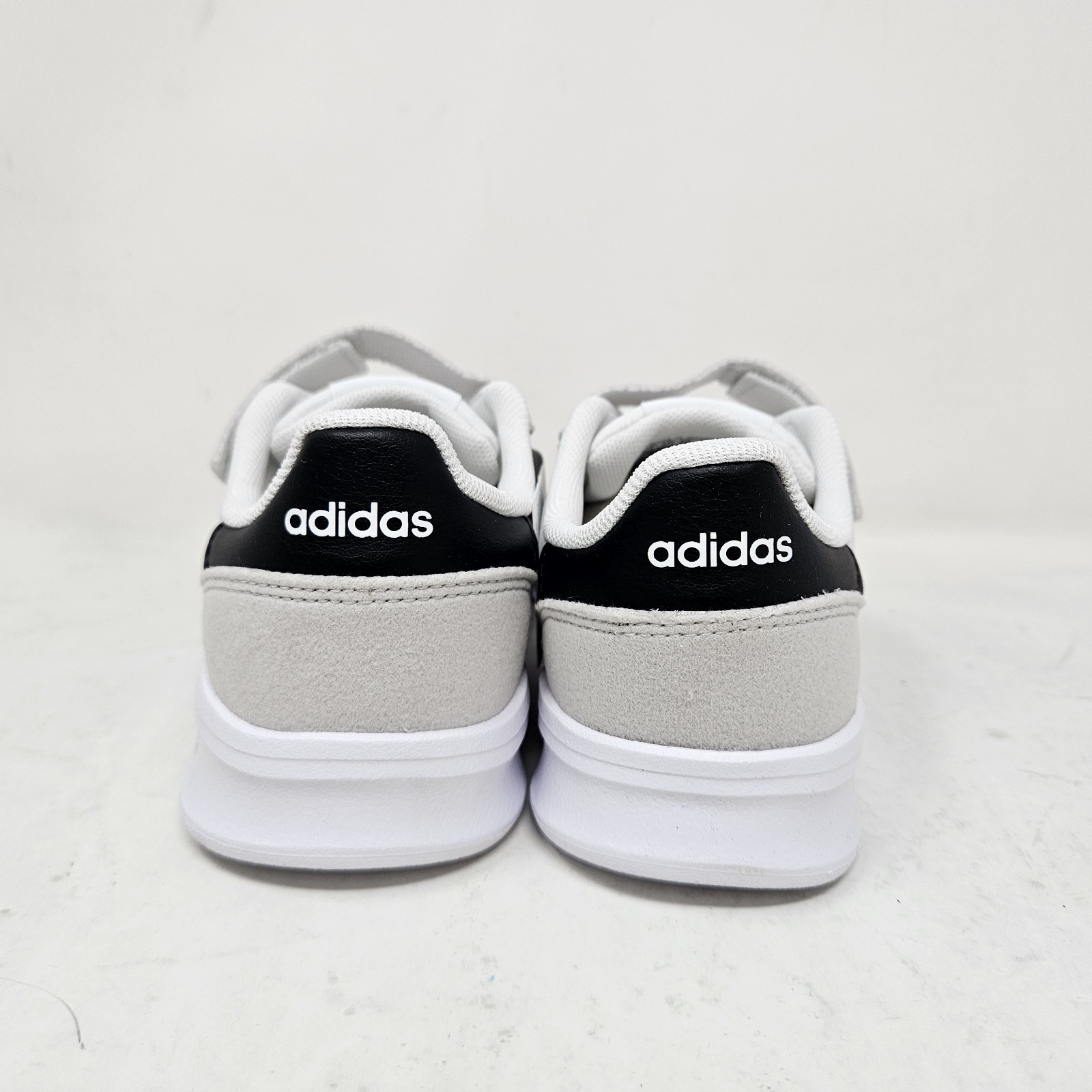 Adidas Run 70s 2.0 C ‘White Black Grey’ / JI4686 / Youth Size 11.5K