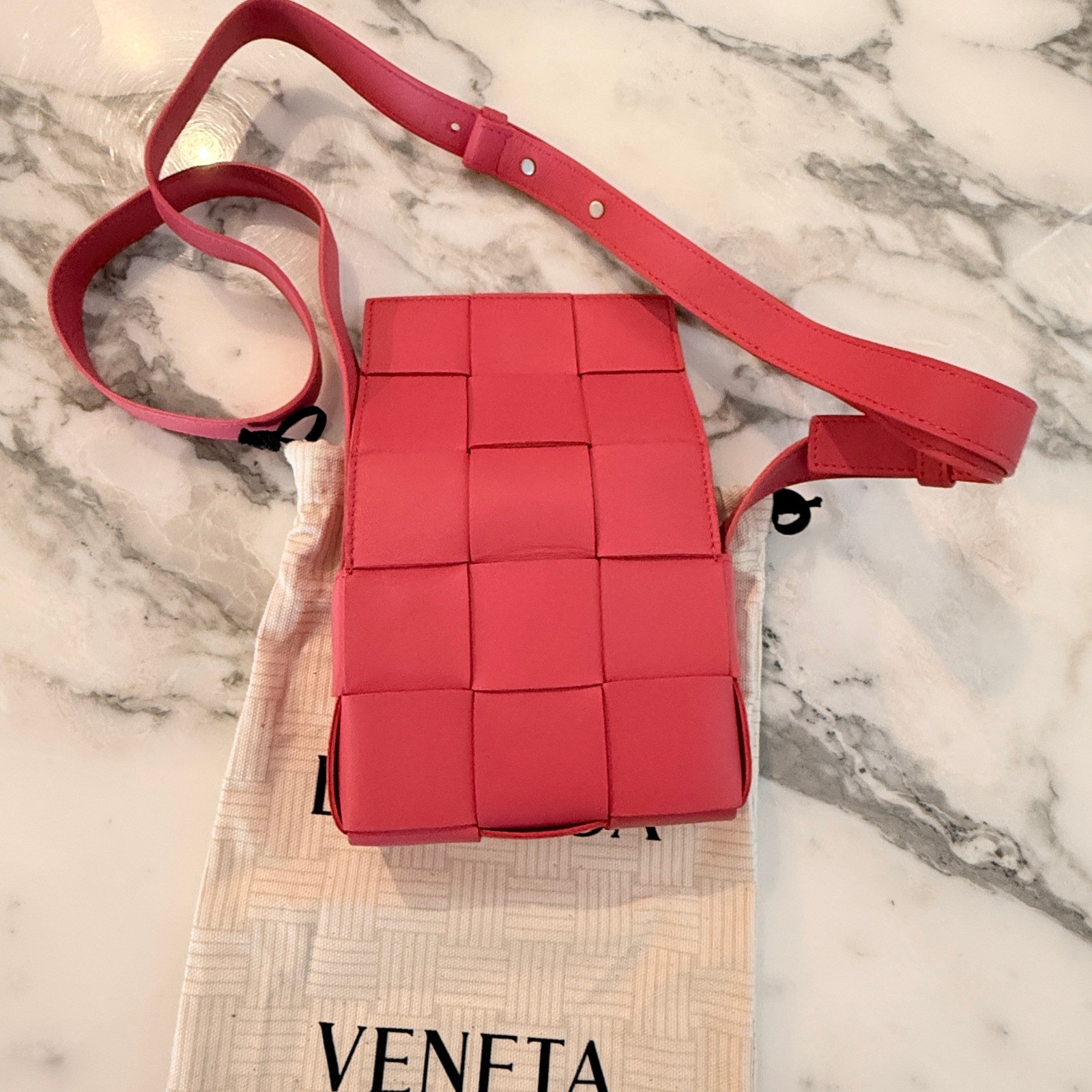 Bottega Veneta Cassette Wallet on Strap Pink Lambskin Maxi Intrecciato Bag NWT