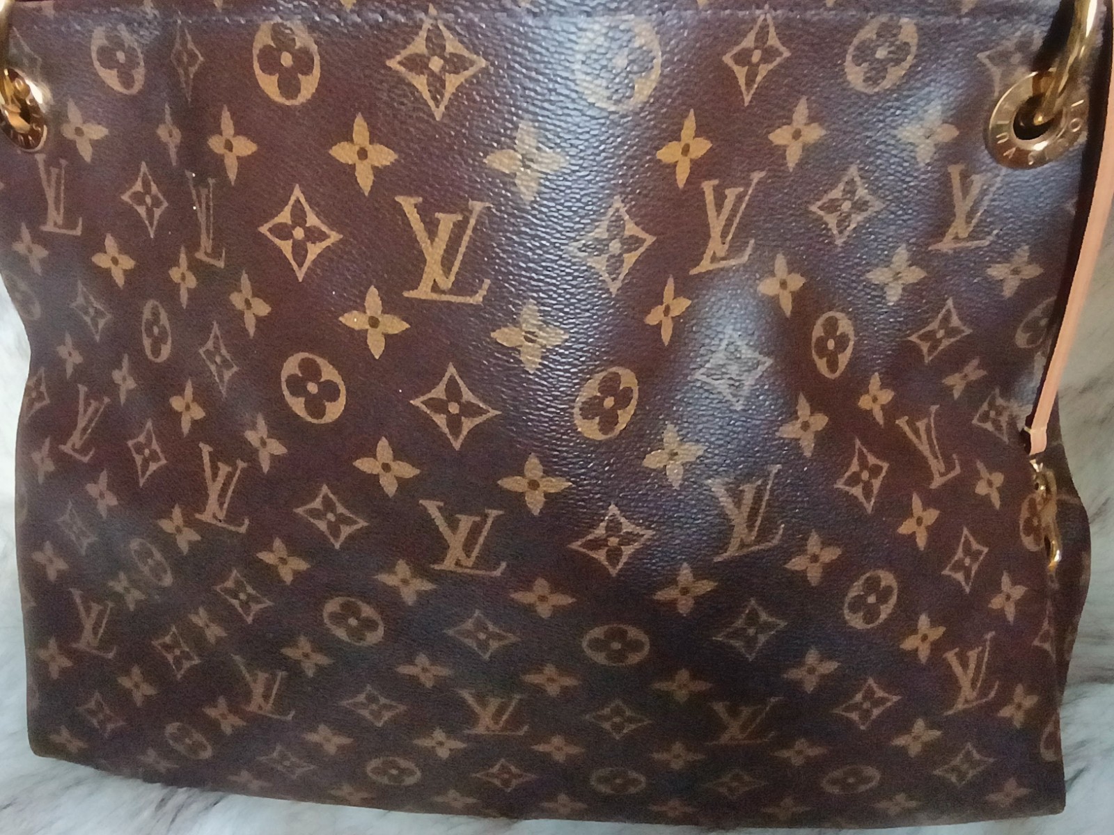 Louis Vuitton Artsy Handbag Monogram Canvas MM Pre-owned In Excellent Condition