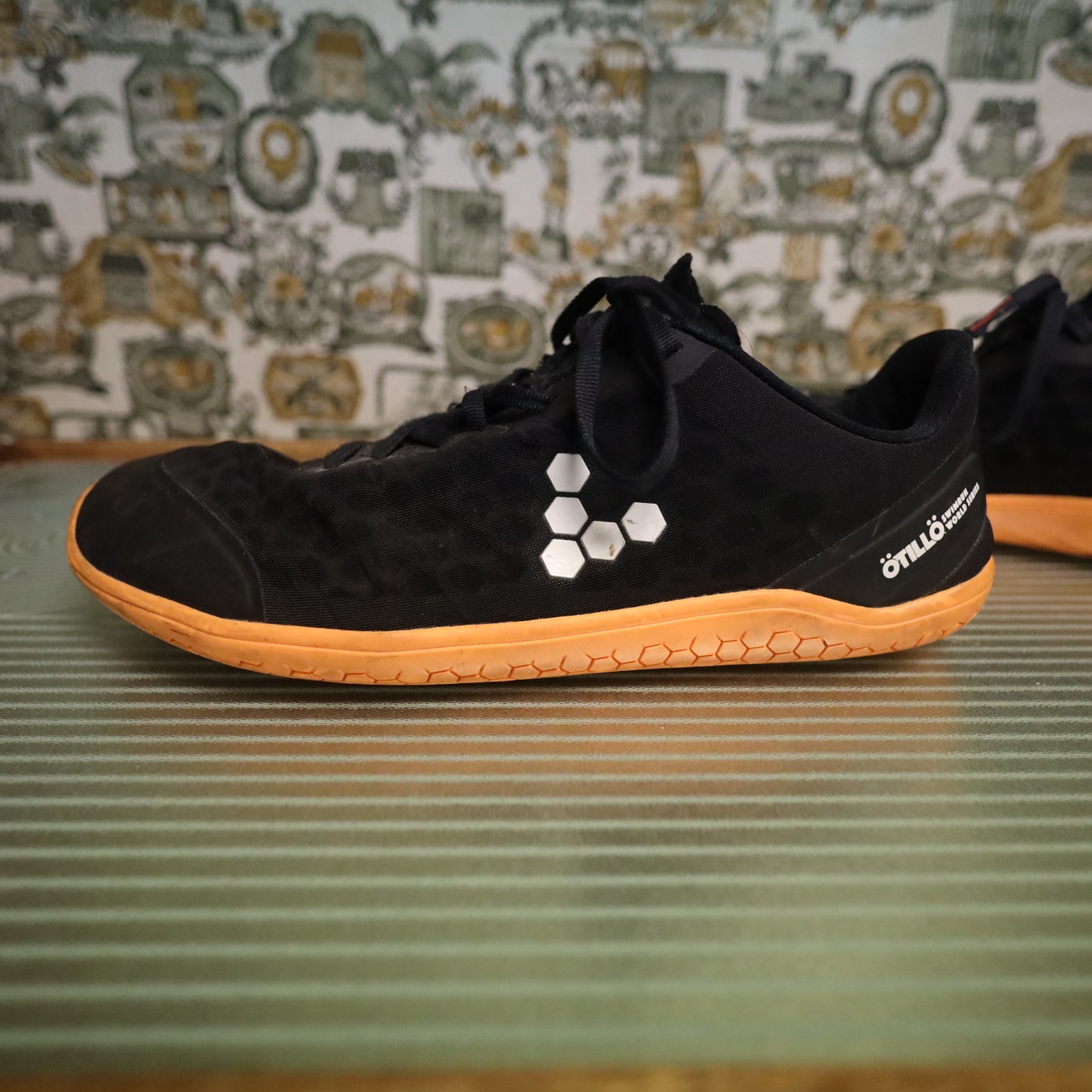 Vivobarefoot Stealth III Otillo Men’s Running Shoes Black Orange Size 44 (US 11)