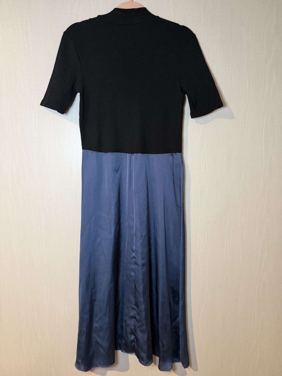 Zara Silk & Knitted Mixed Fabric Black & Blue Fitted Midi Dress Medium