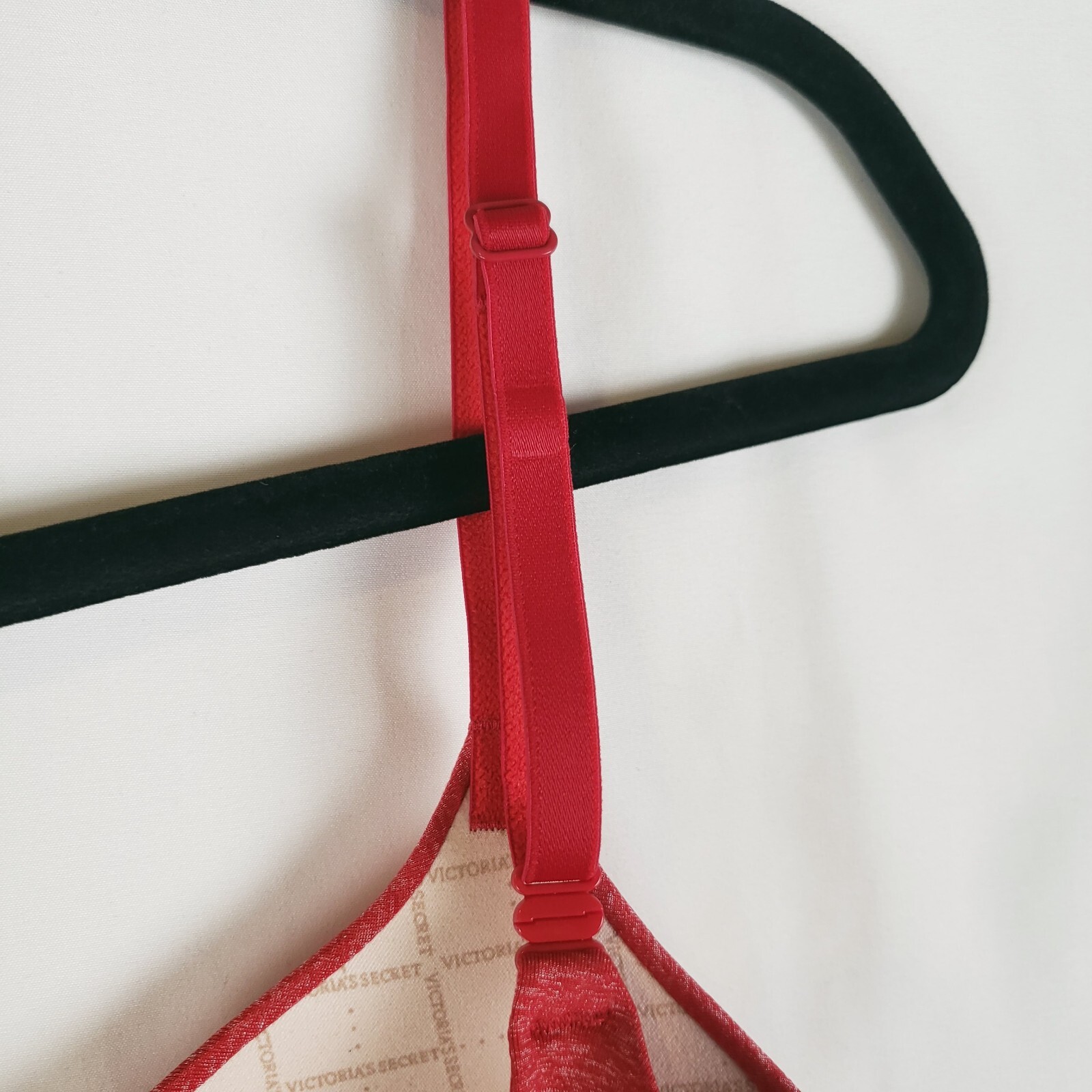 Victoria Secret Bra 34C Padded Perfect Coverage Underwire Multiway Straps Red